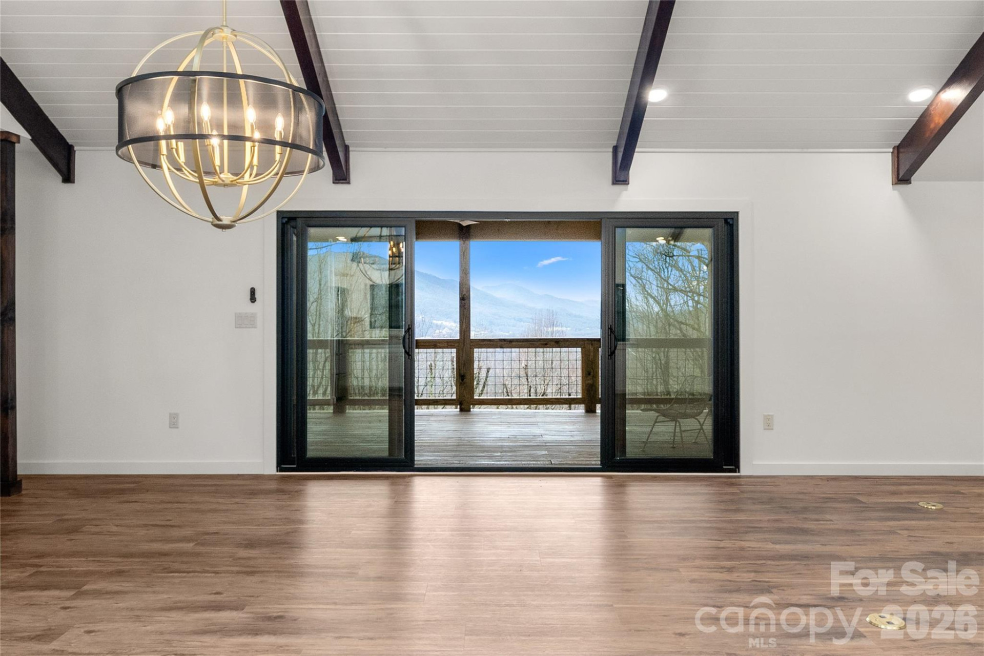 453 Friendly Acres Drive - Photo 15