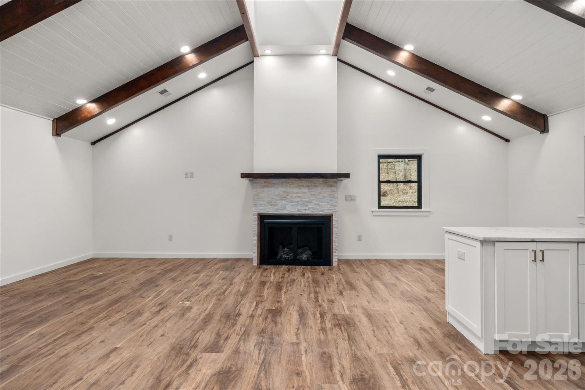 453 Friendly Acres Drive - Photo 16