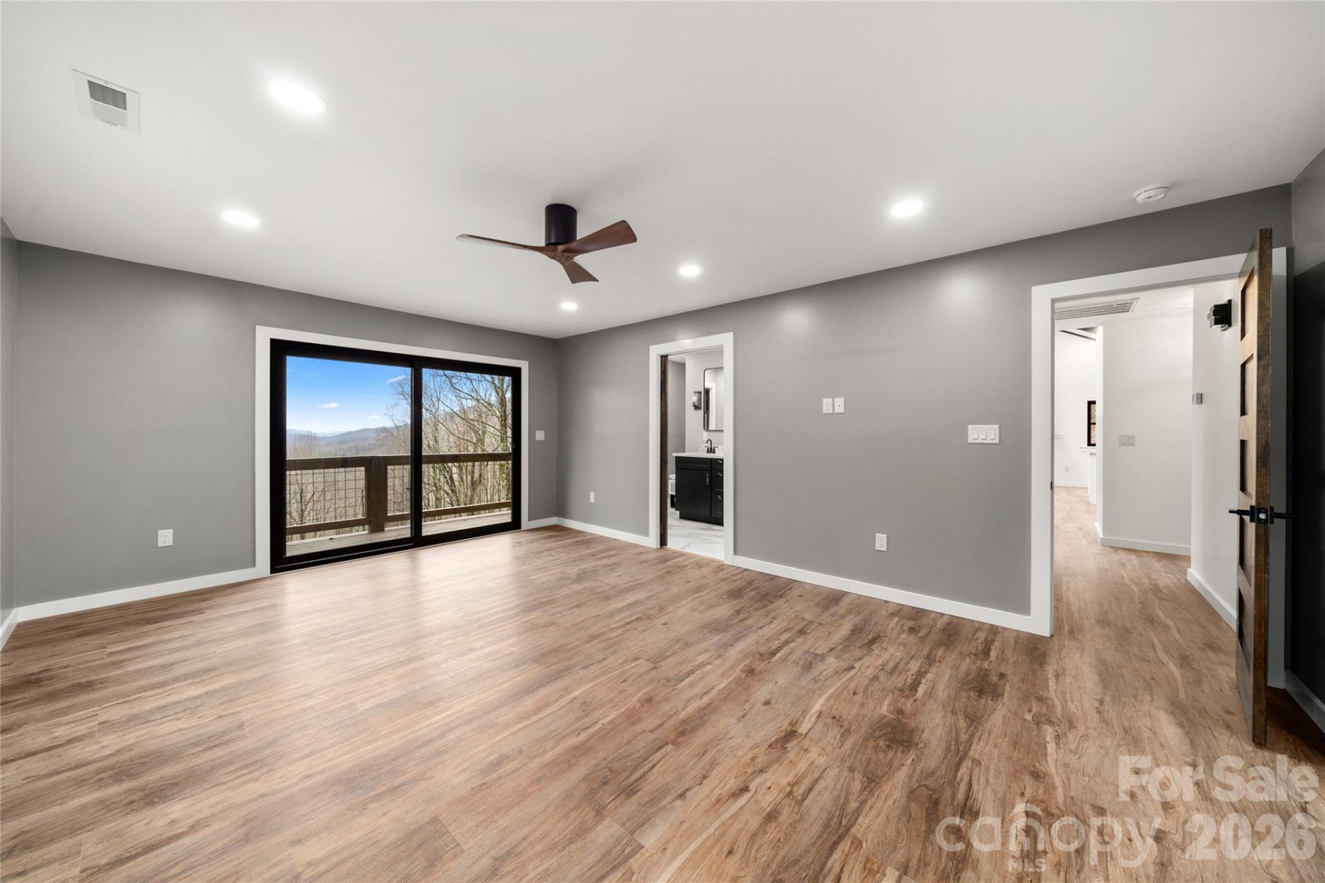 453 Friendly Acres Drive - Photo 22