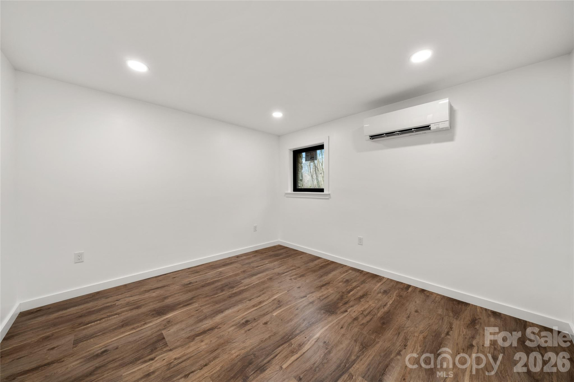 453 Friendly Acres Drive - Photo 34