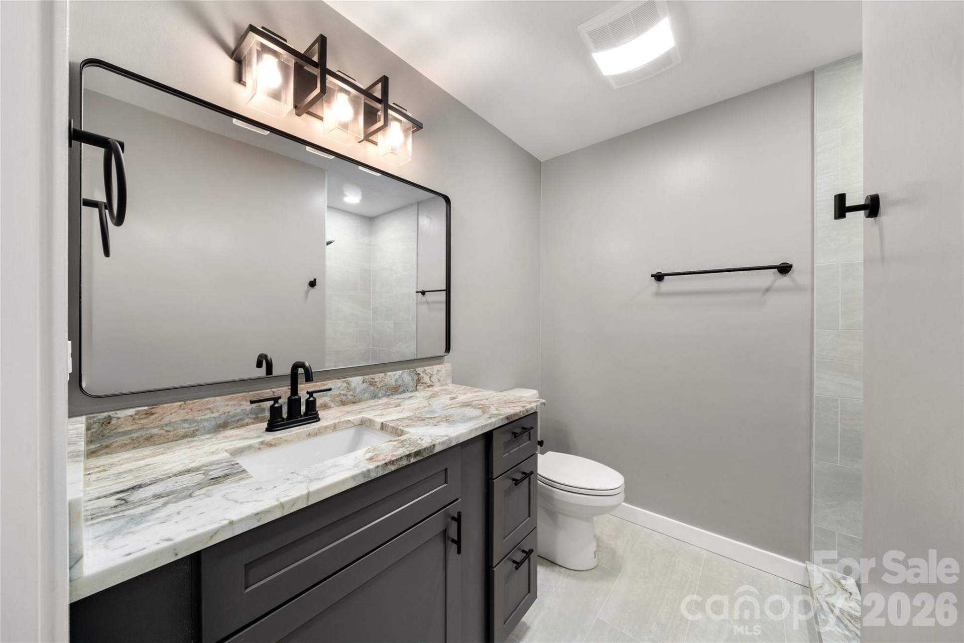 453 Friendly Acres Drive - Photo 35