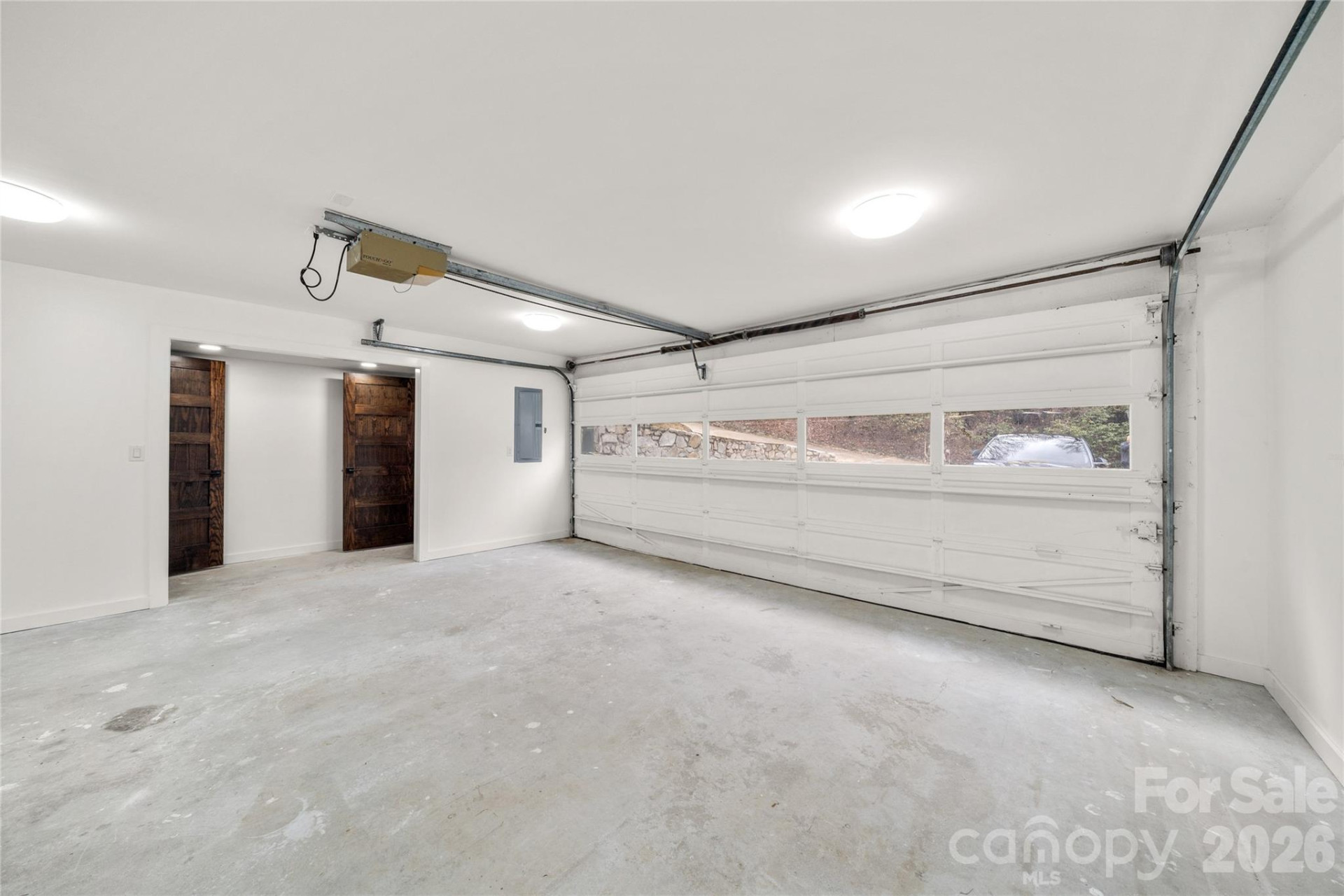 453 Friendly Acres Drive - Photo 39