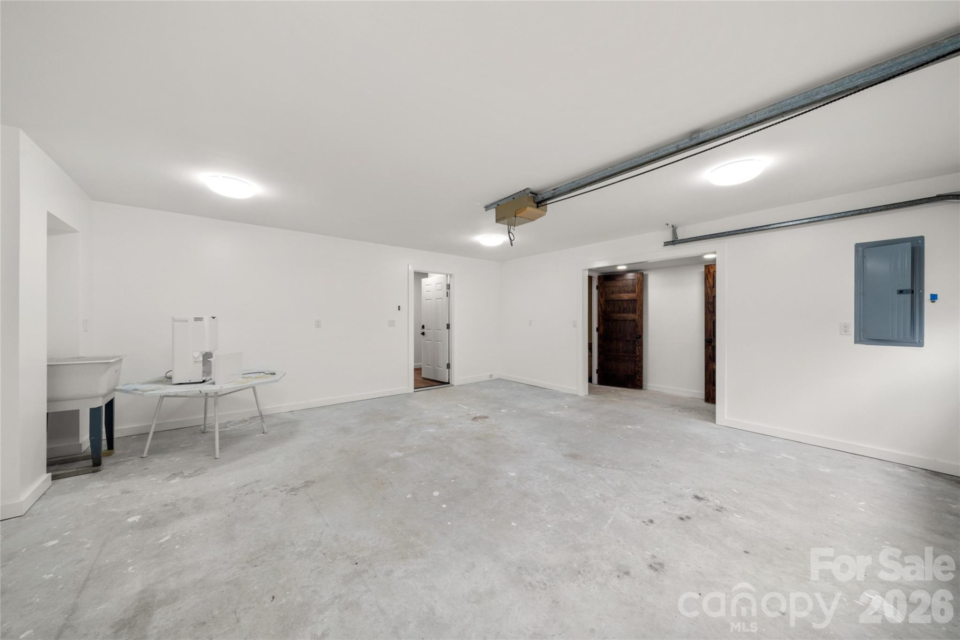 453 Friendly Acres Drive - Photo 40