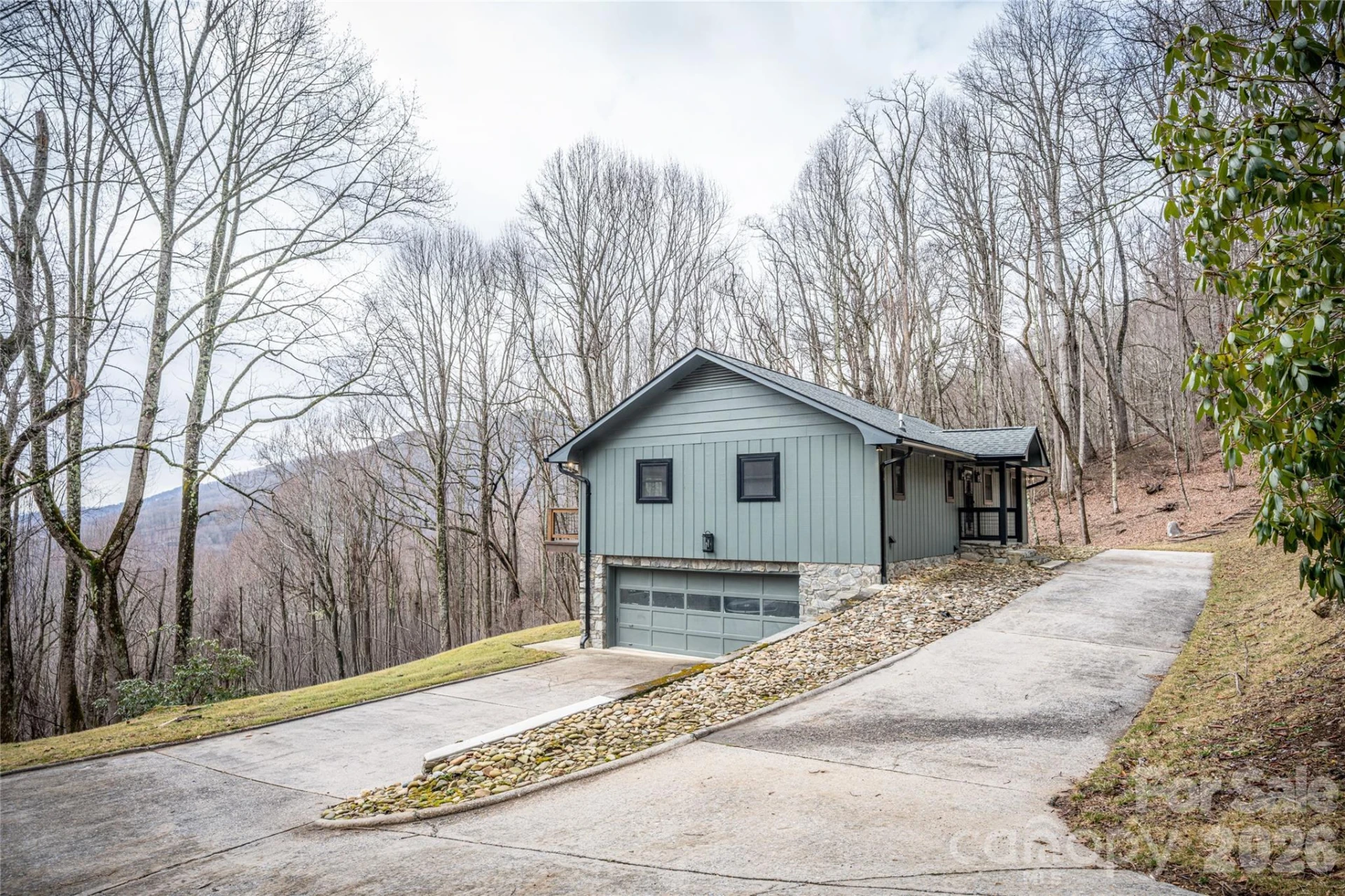 453 Friendly Acres Drive - Photo 6