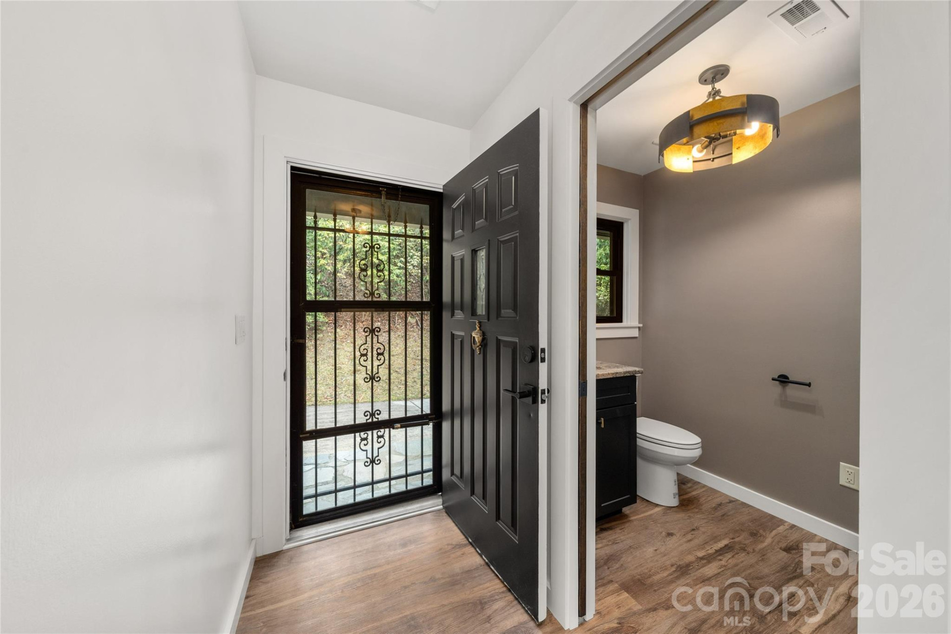 453 Friendly Acres Drive - Photo 7