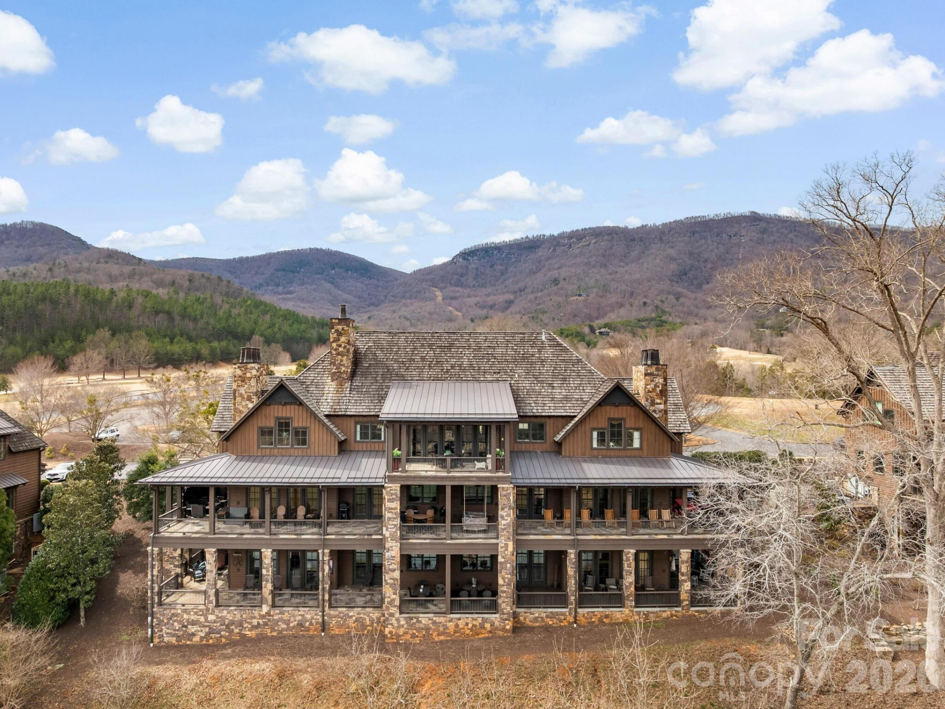 305 Clubhouse Lane #B-301 - Photo 3