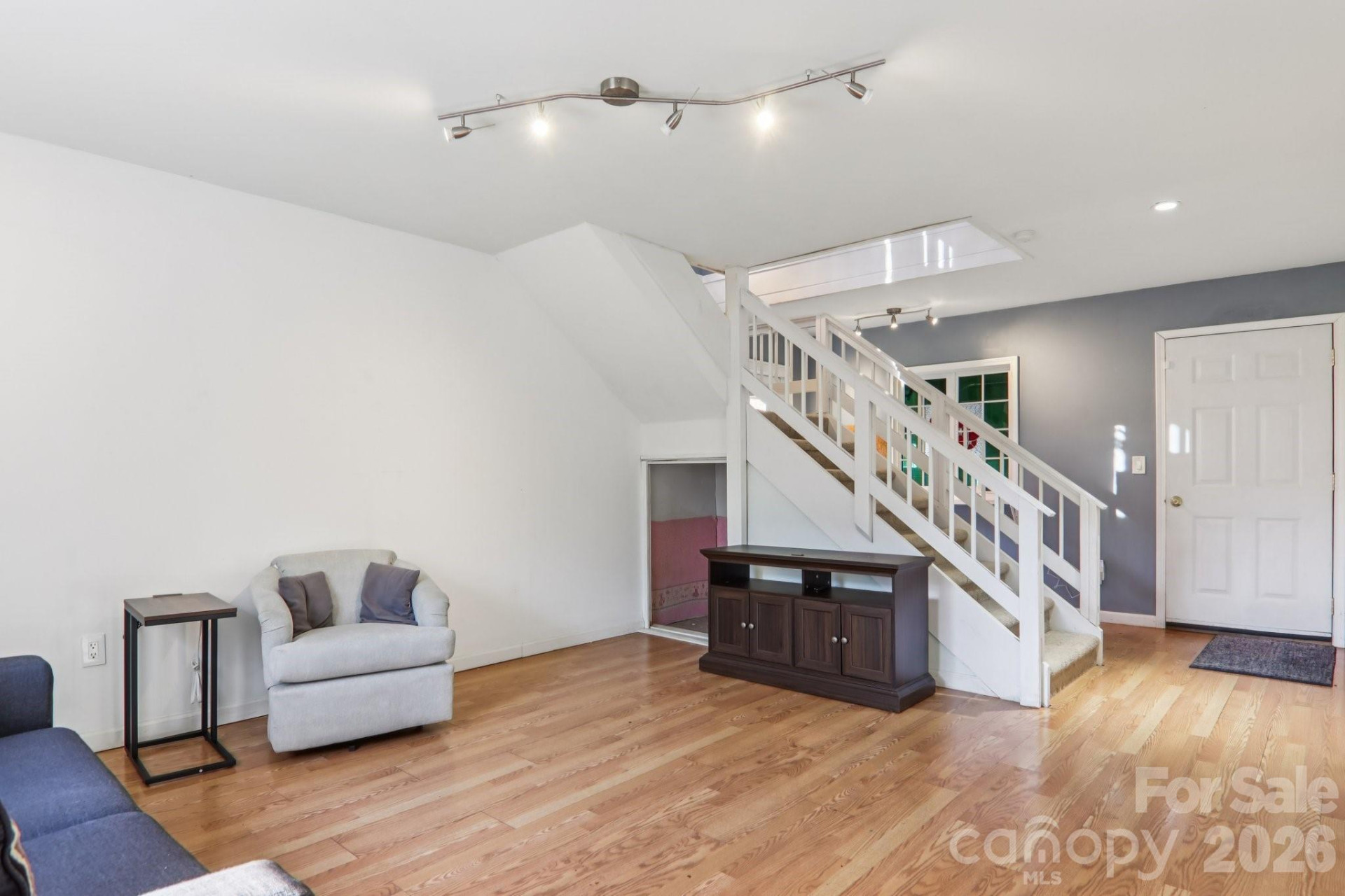 224 Beverly Road - Photo 14