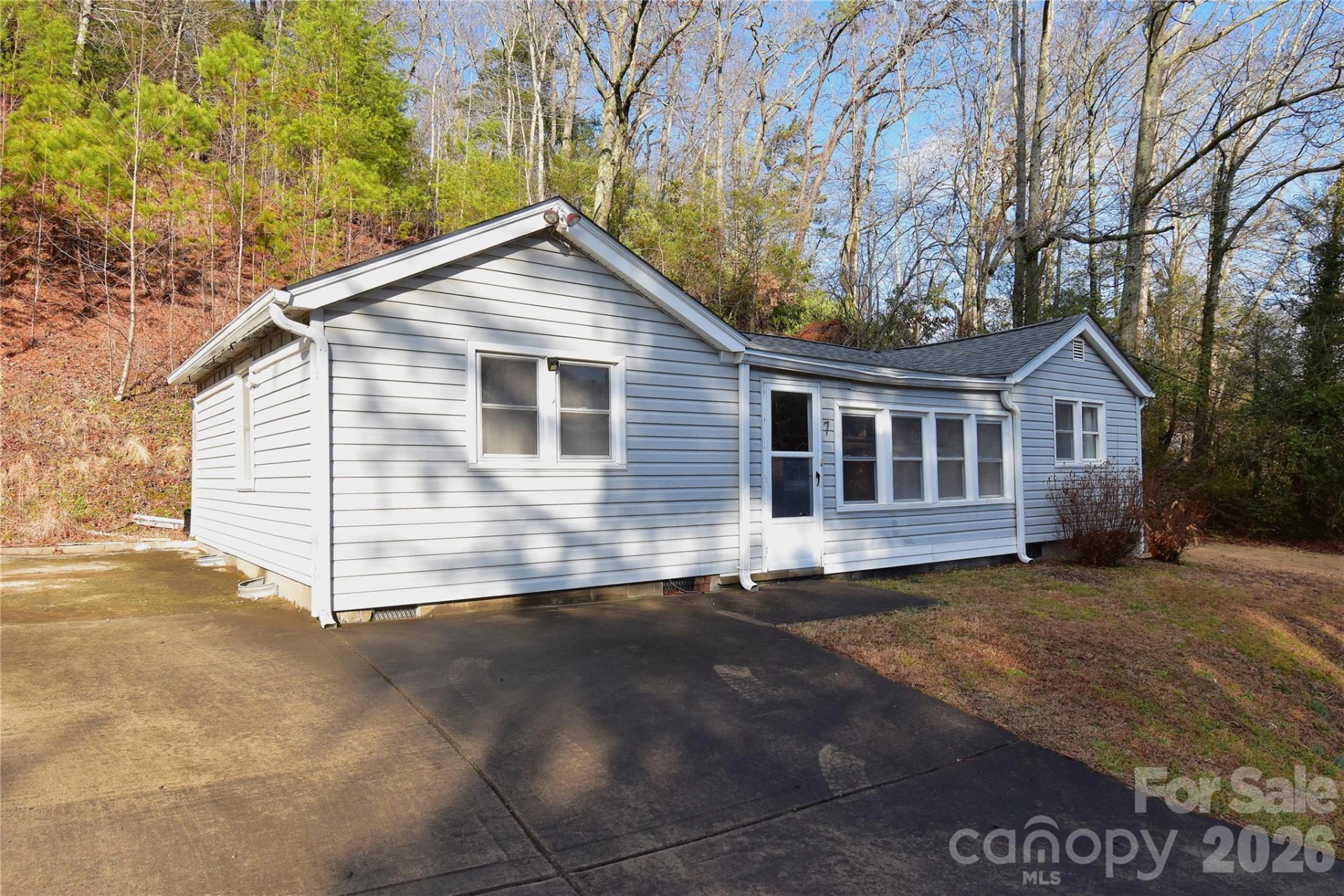7 Etain Lane