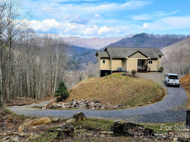 254 Ray Mine Road, Burnsville, NC, 28714