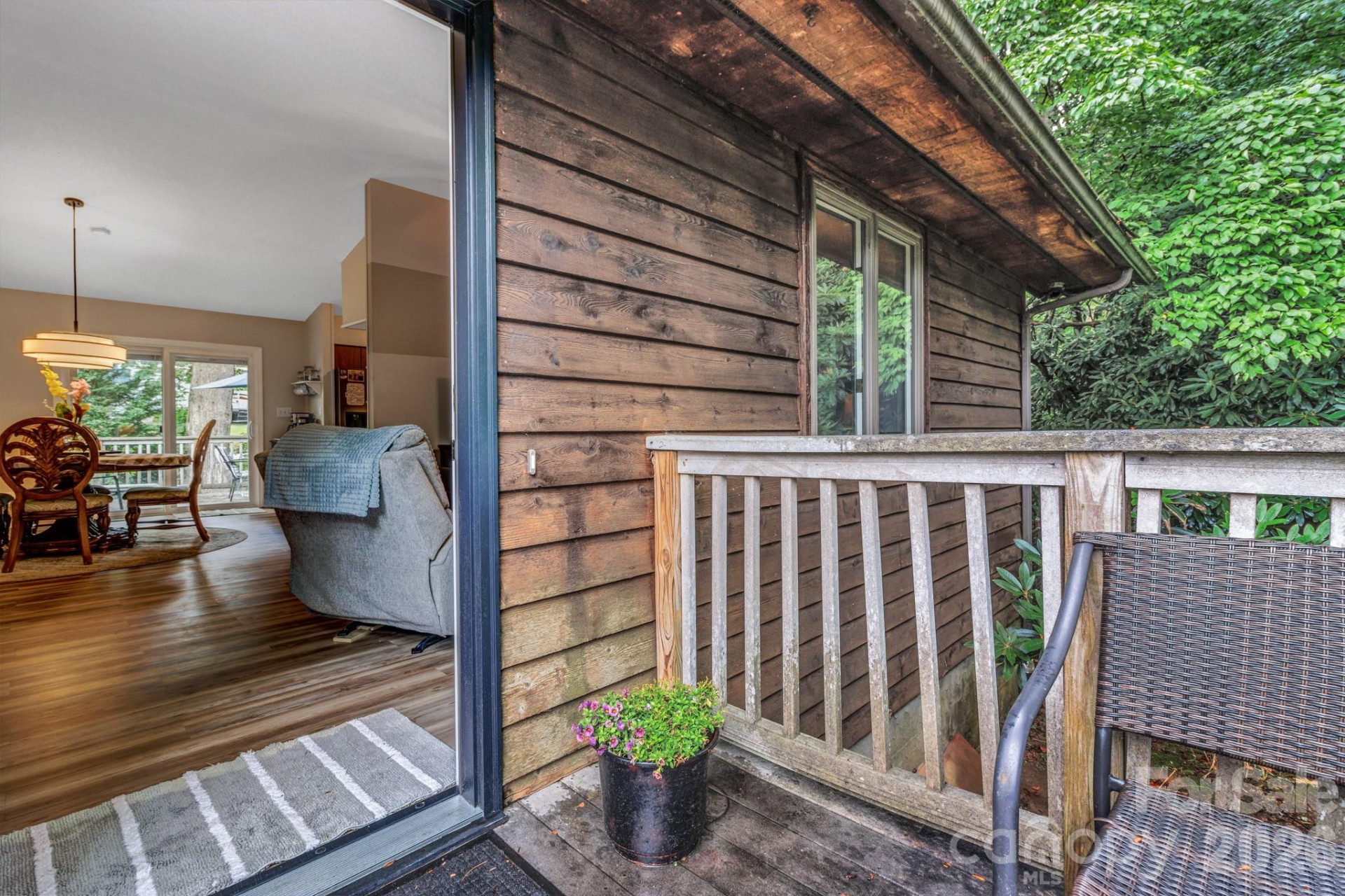 603 Rose Hill Road - Photo 3