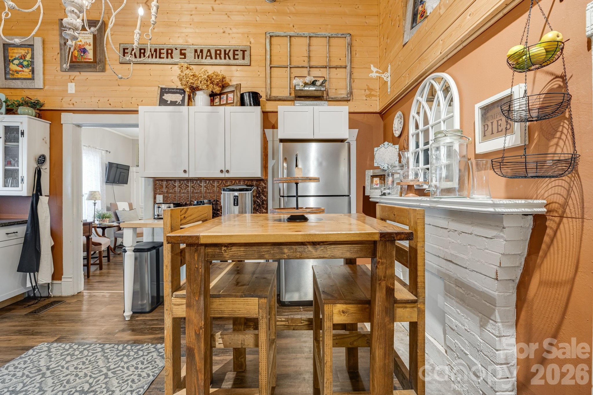 364 Haywood Road - Photo 15