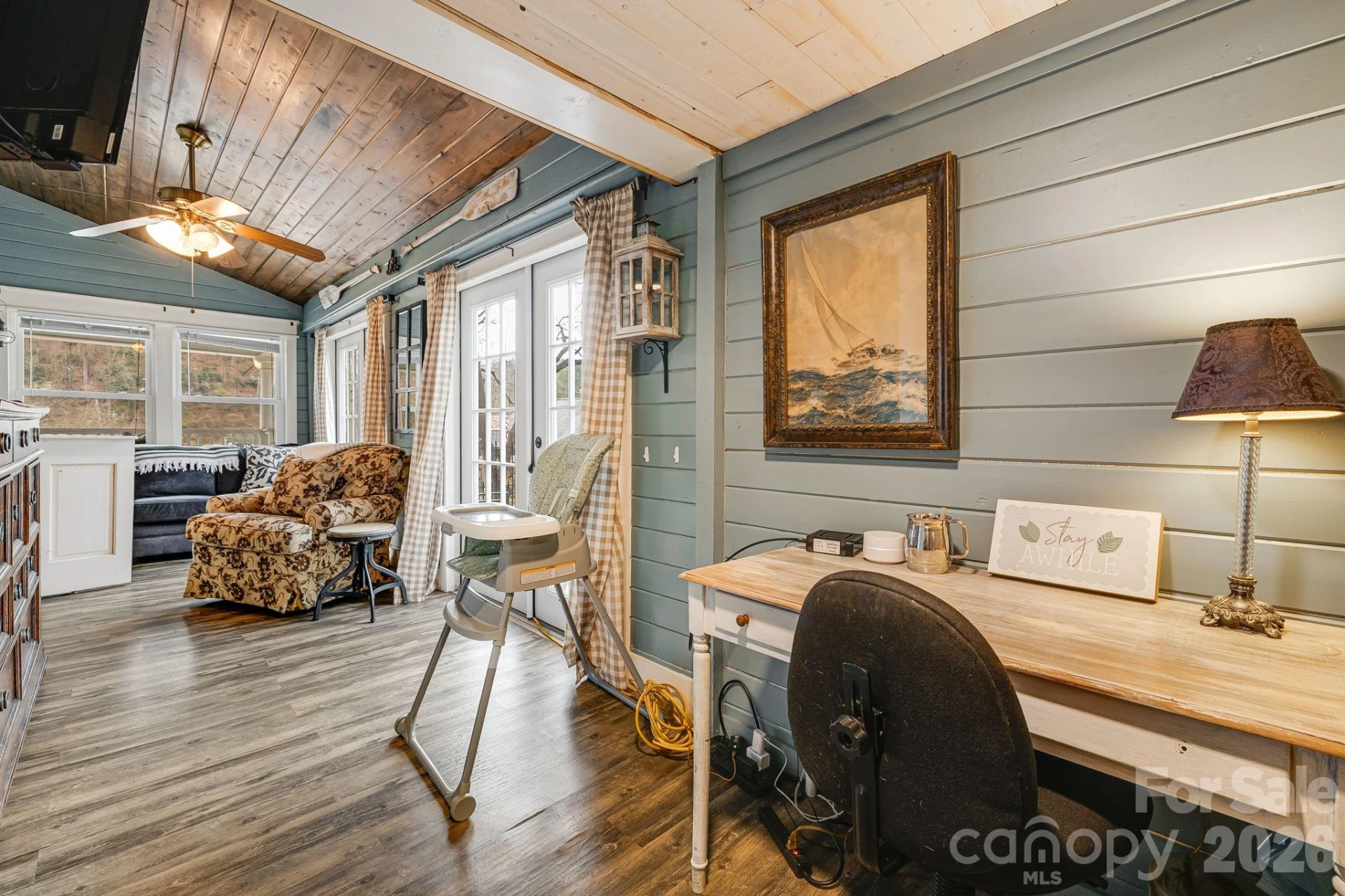 364 Haywood Road - Photo 17