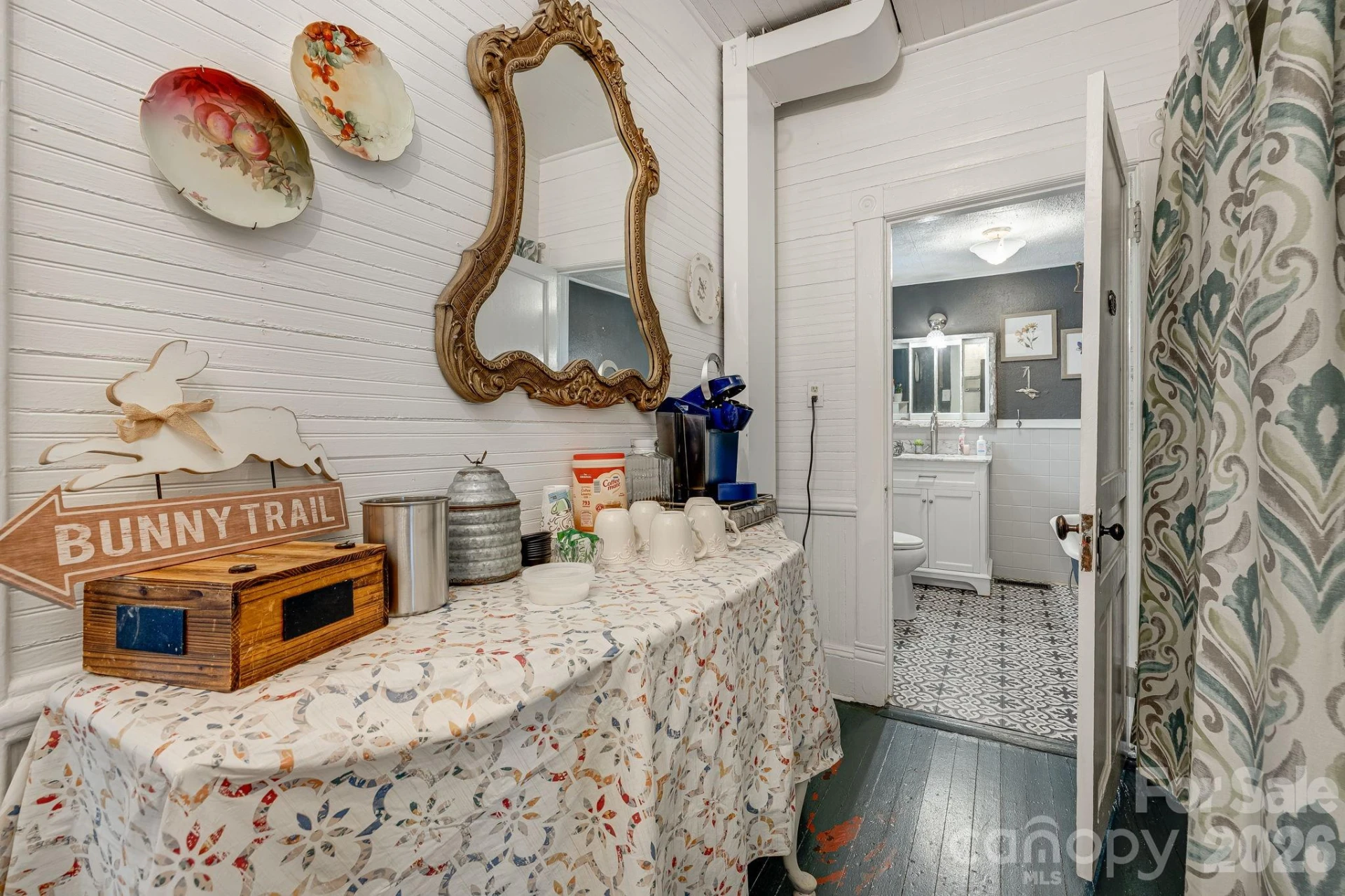 364 Haywood Road - Photo 21