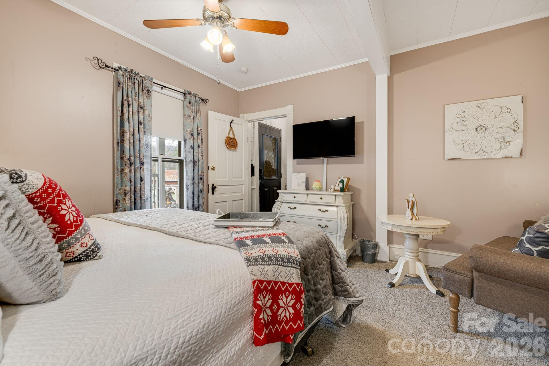 364 Haywood Road - Photo 25