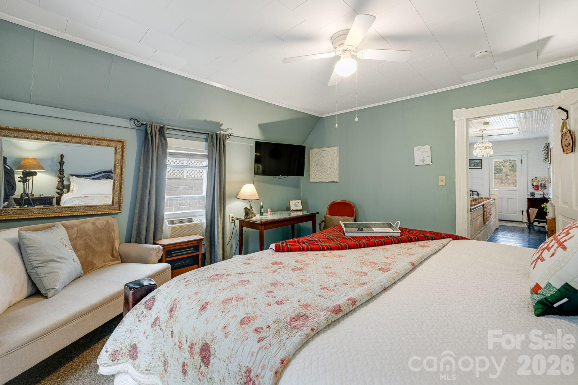 364 Haywood Road - Photo 28