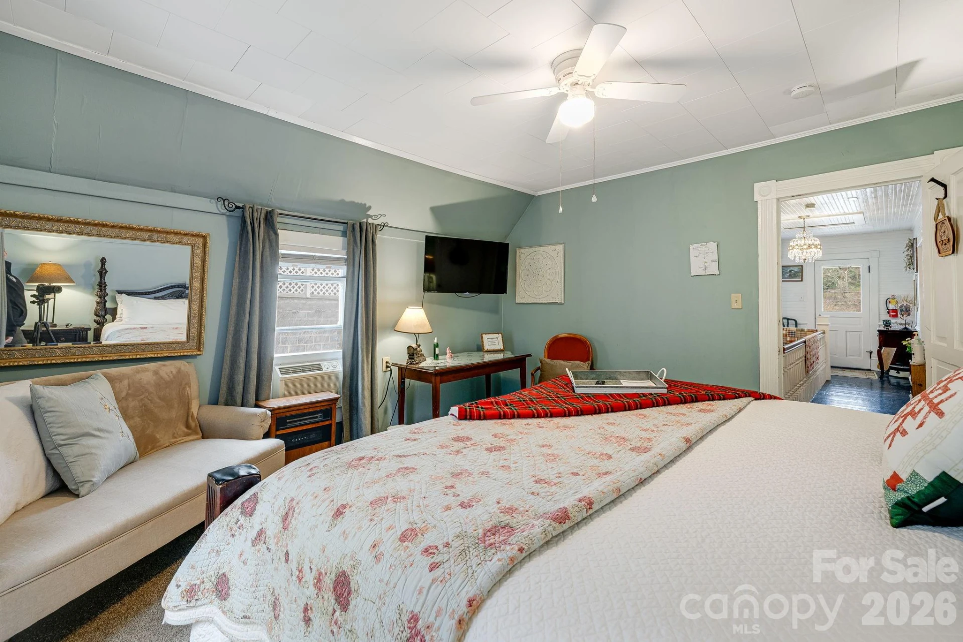 364 Haywood Road - Photo 28