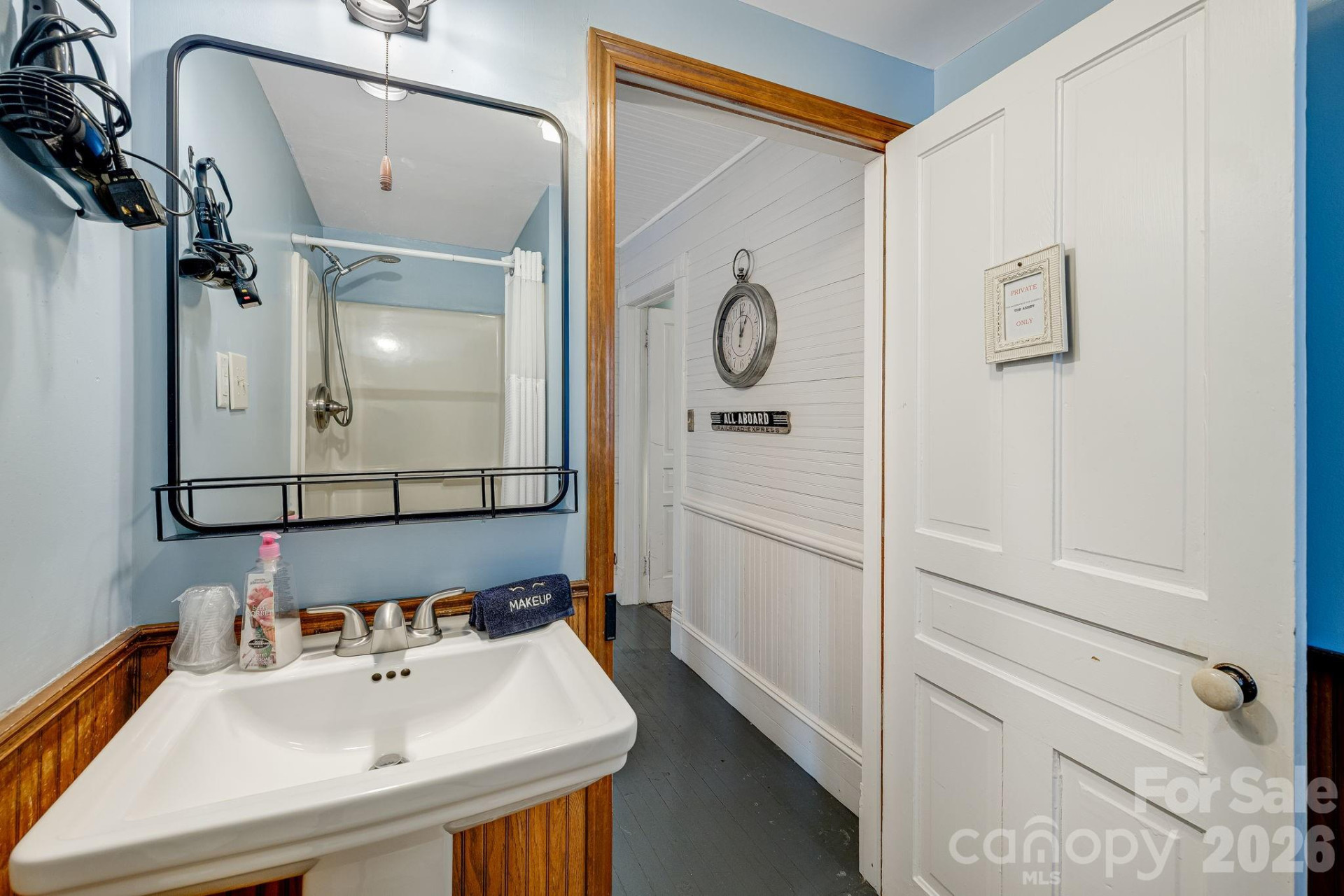 364 Haywood Road - Photo 30