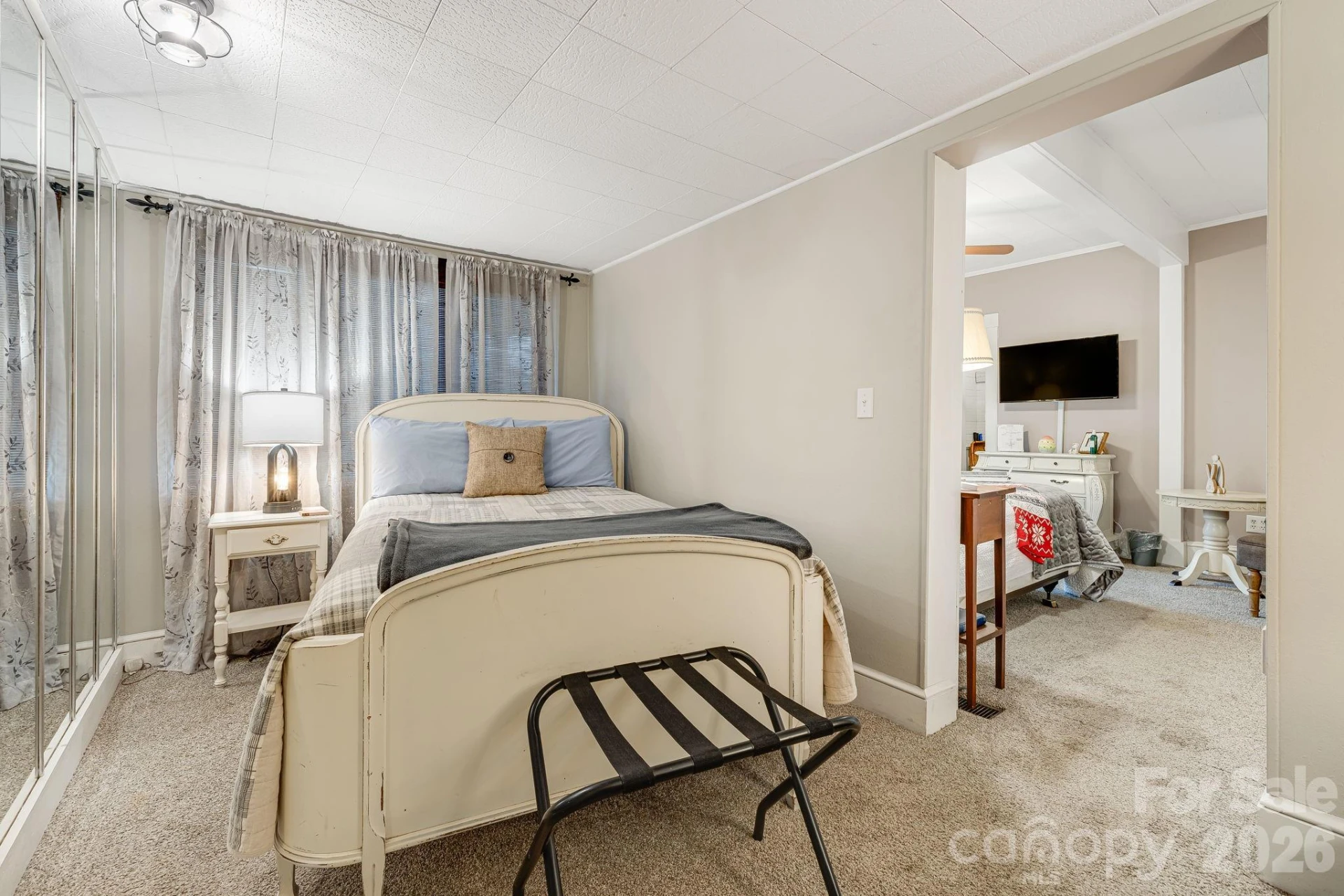 364 Haywood Road - Photo 33