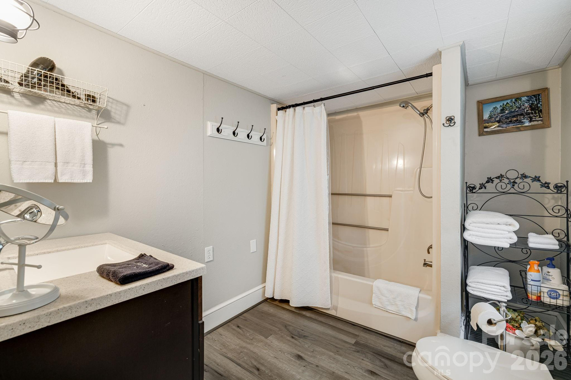 364 Haywood Road - Photo 34