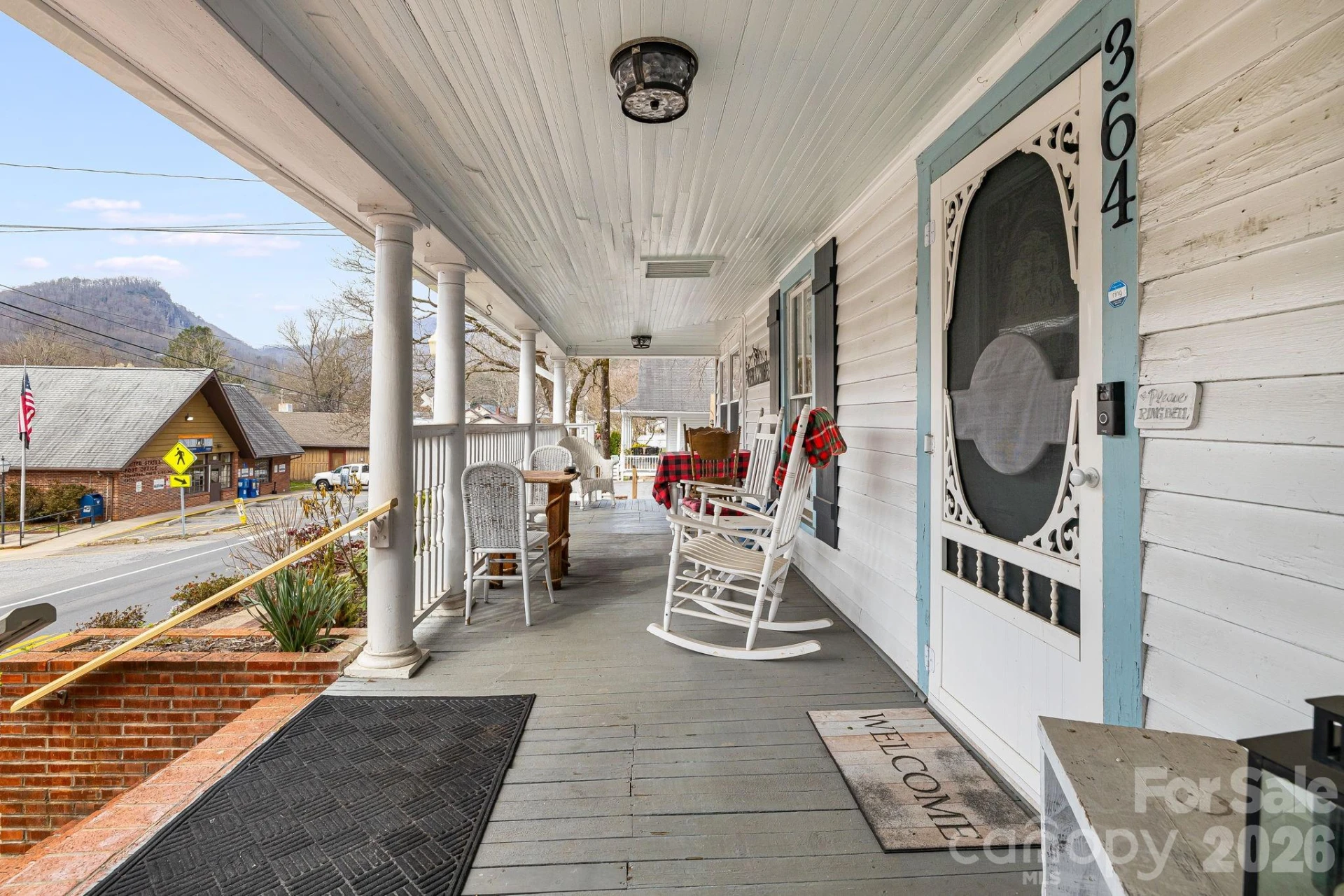 364 Haywood Road - Photo 5