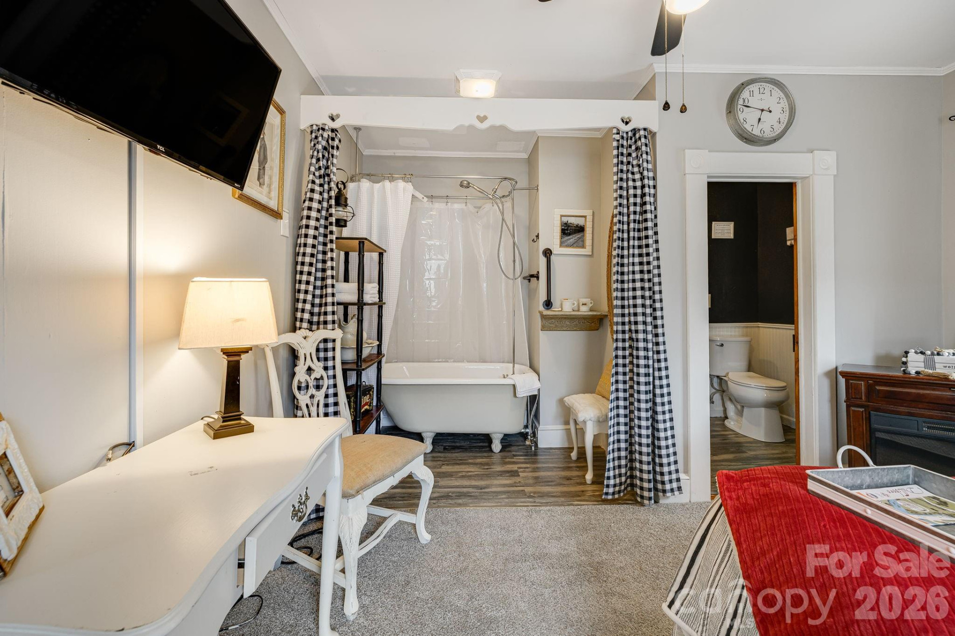 364 Haywood Road - Photo 41