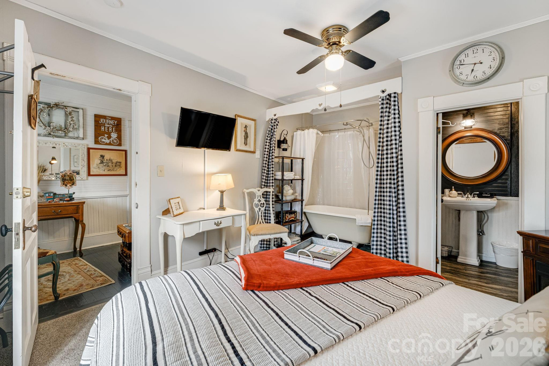 364 Haywood Road - Photo 42