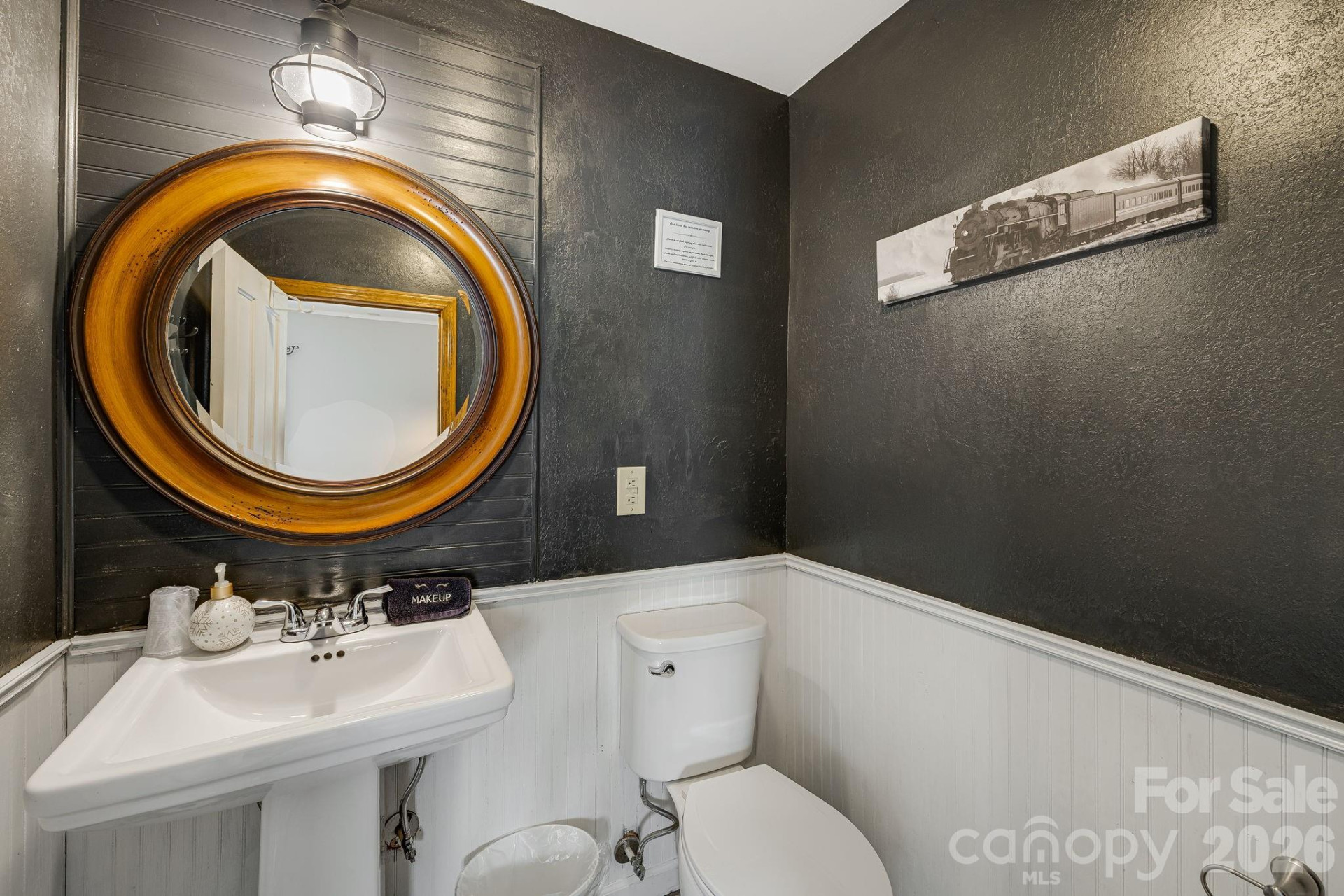 364 Haywood Road - Photo 43