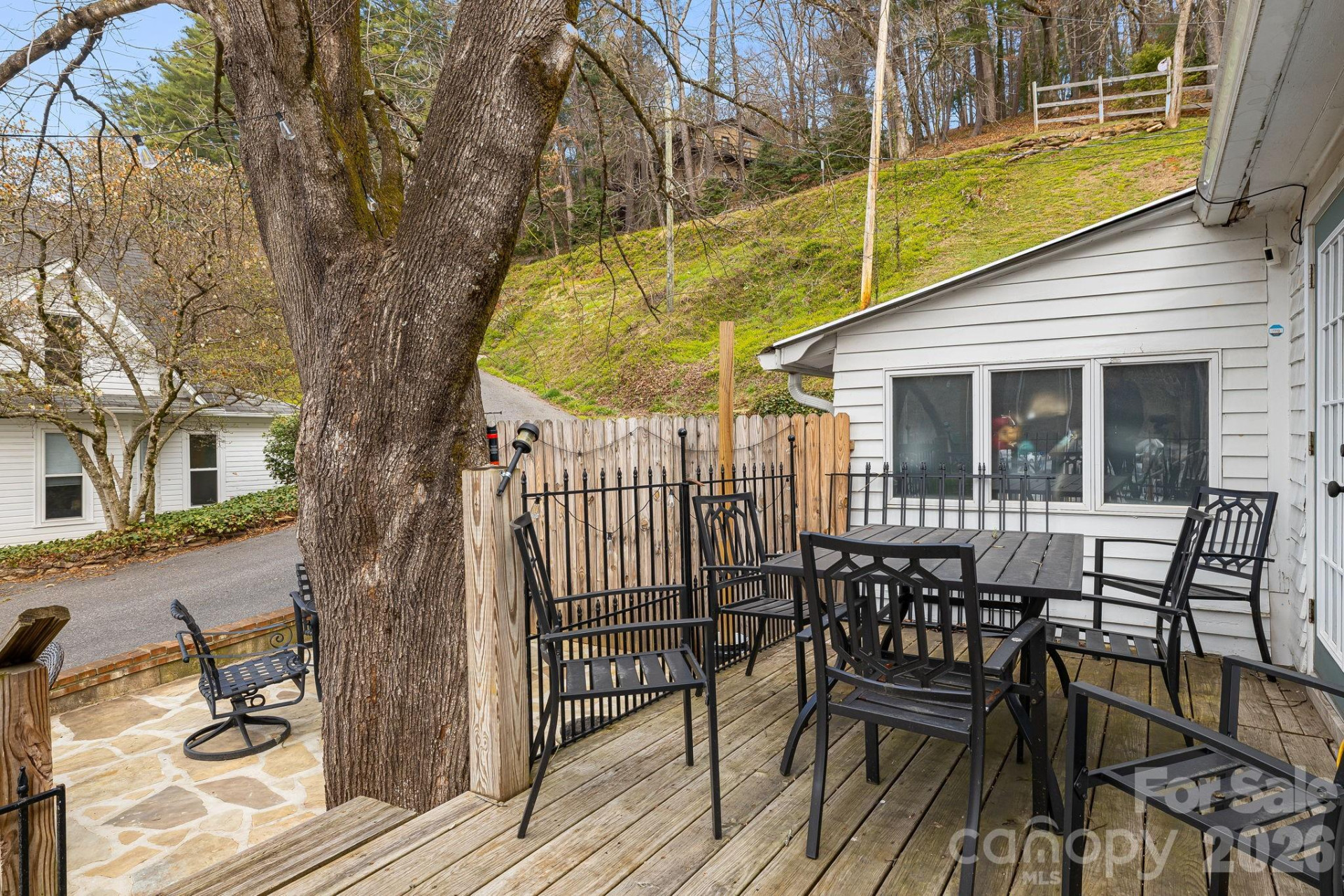 364 Haywood Road - Photo 45