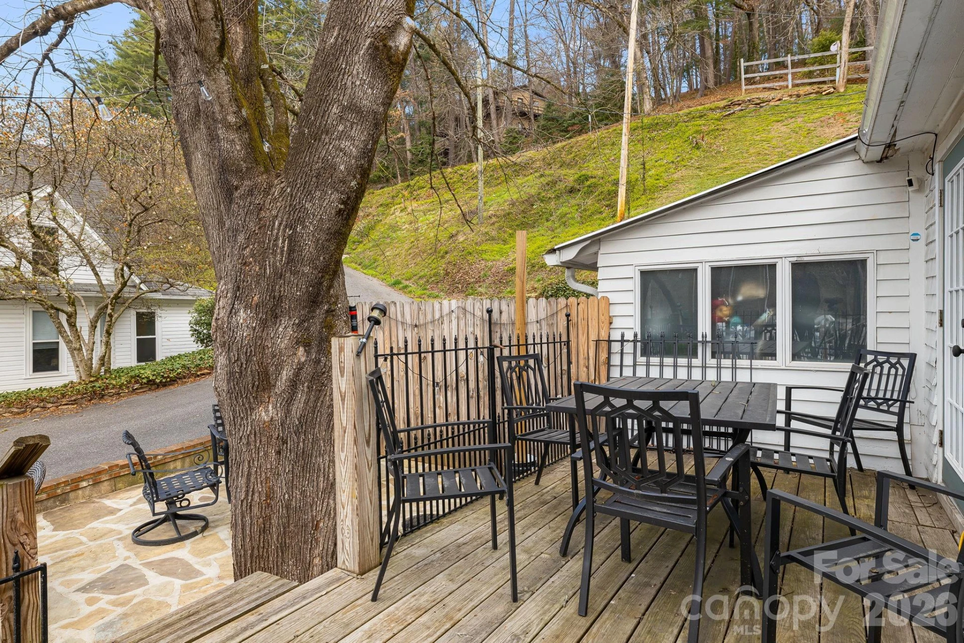 364 Haywood Road - Photo 45