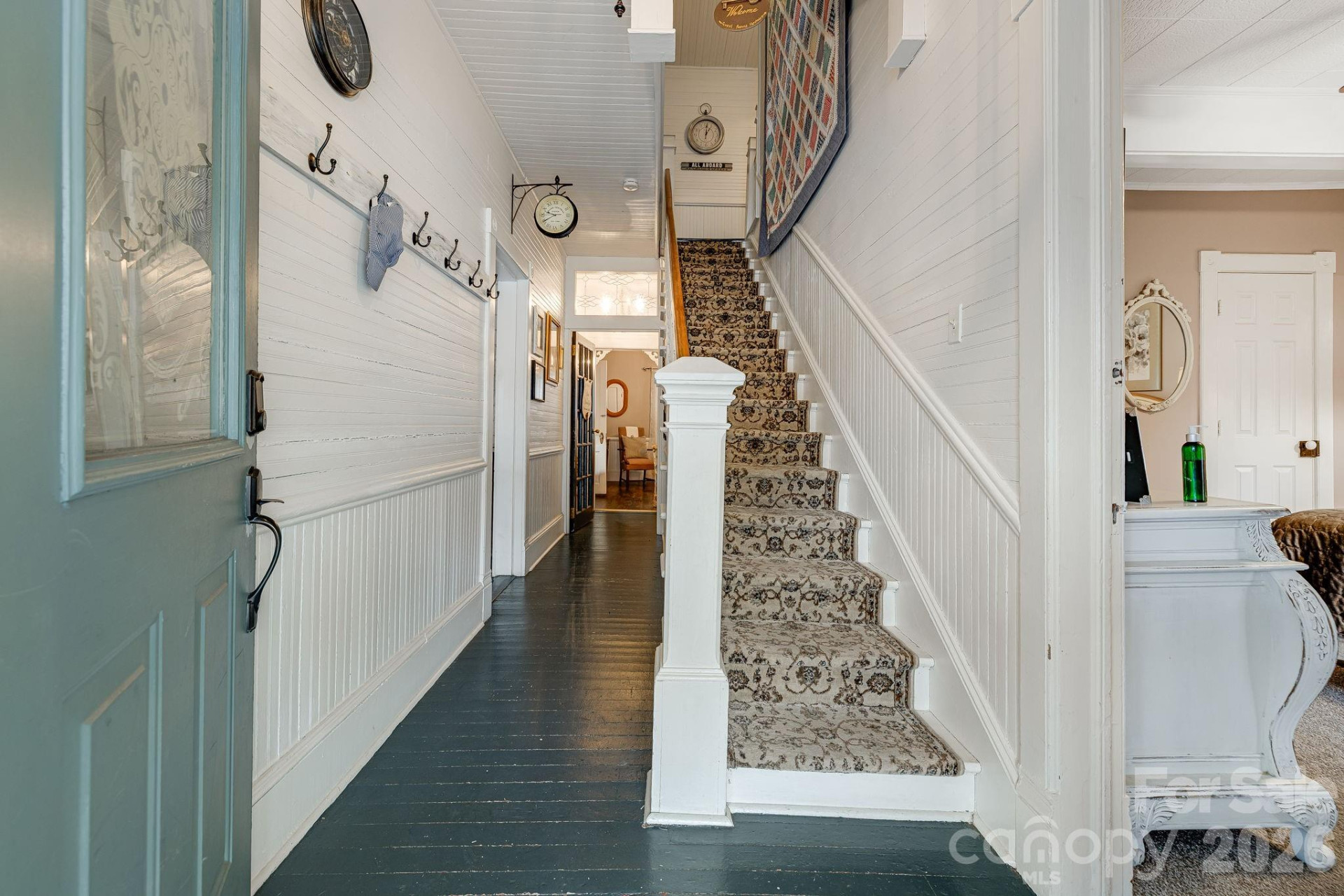 364 Haywood Road - Photo 6