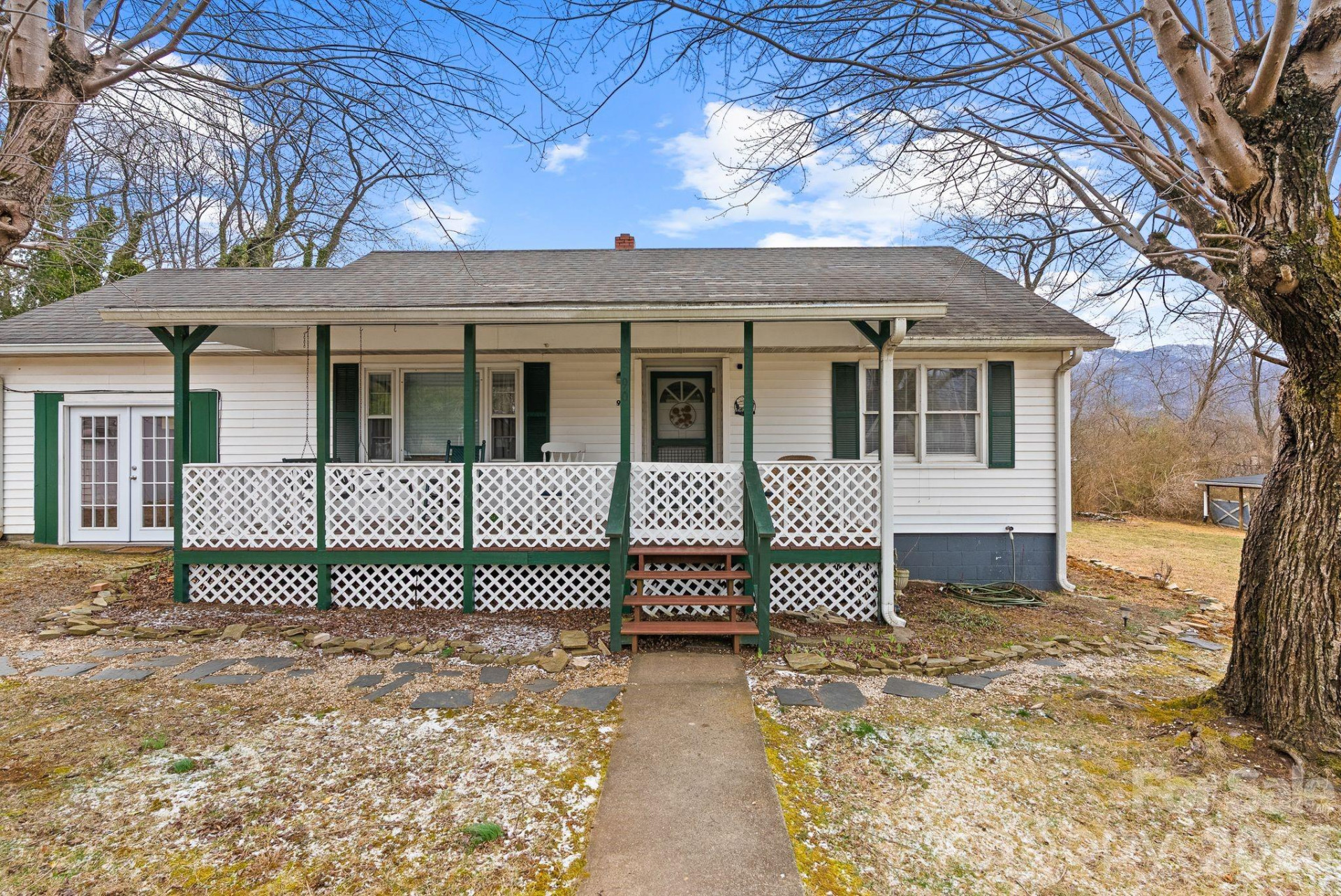 90 Pine Circle - Photo 2