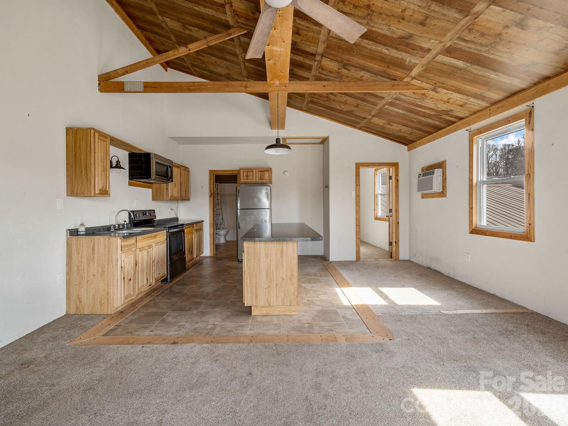 1487 Hayes Road - Photo 3