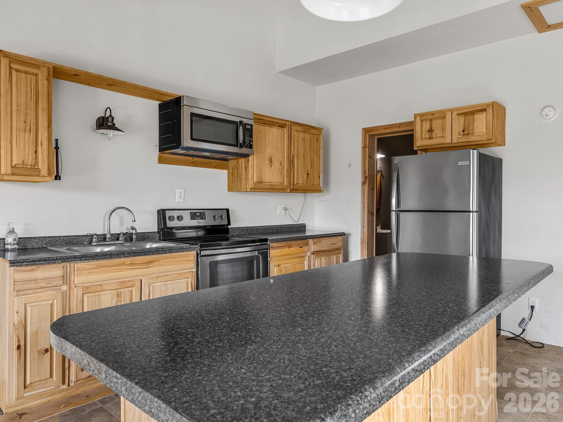 1487 Hayes Road - Photo 6