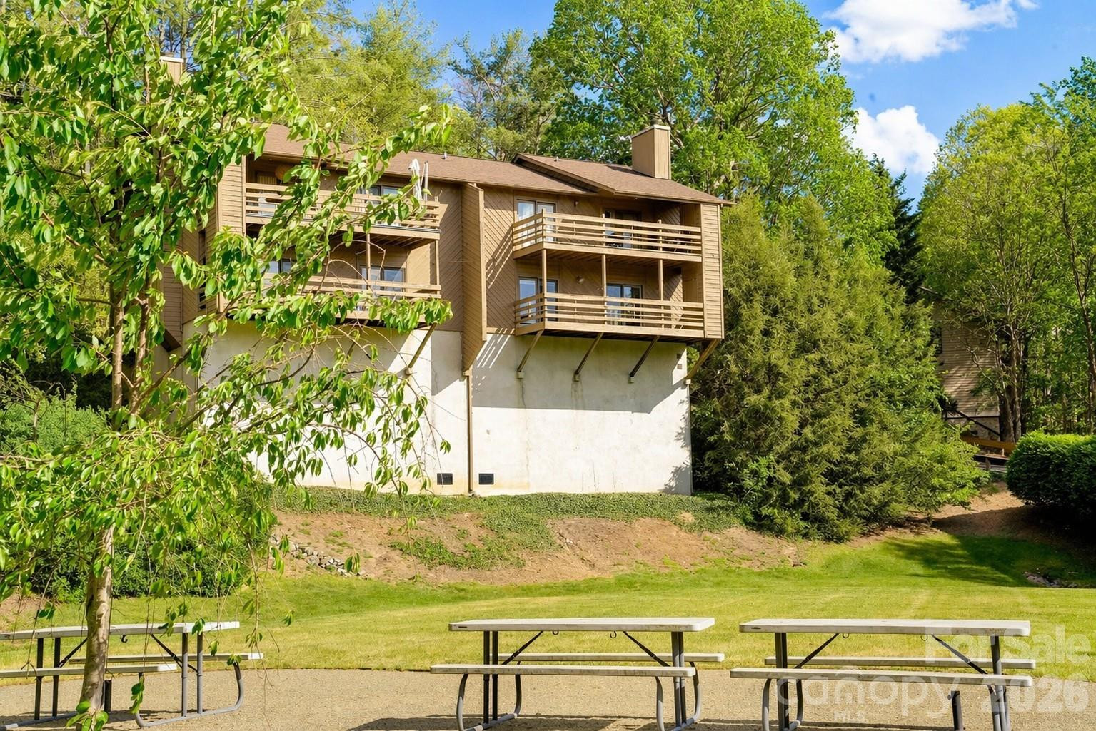 305 Piney Mountain Drive #J1 - Photo 32