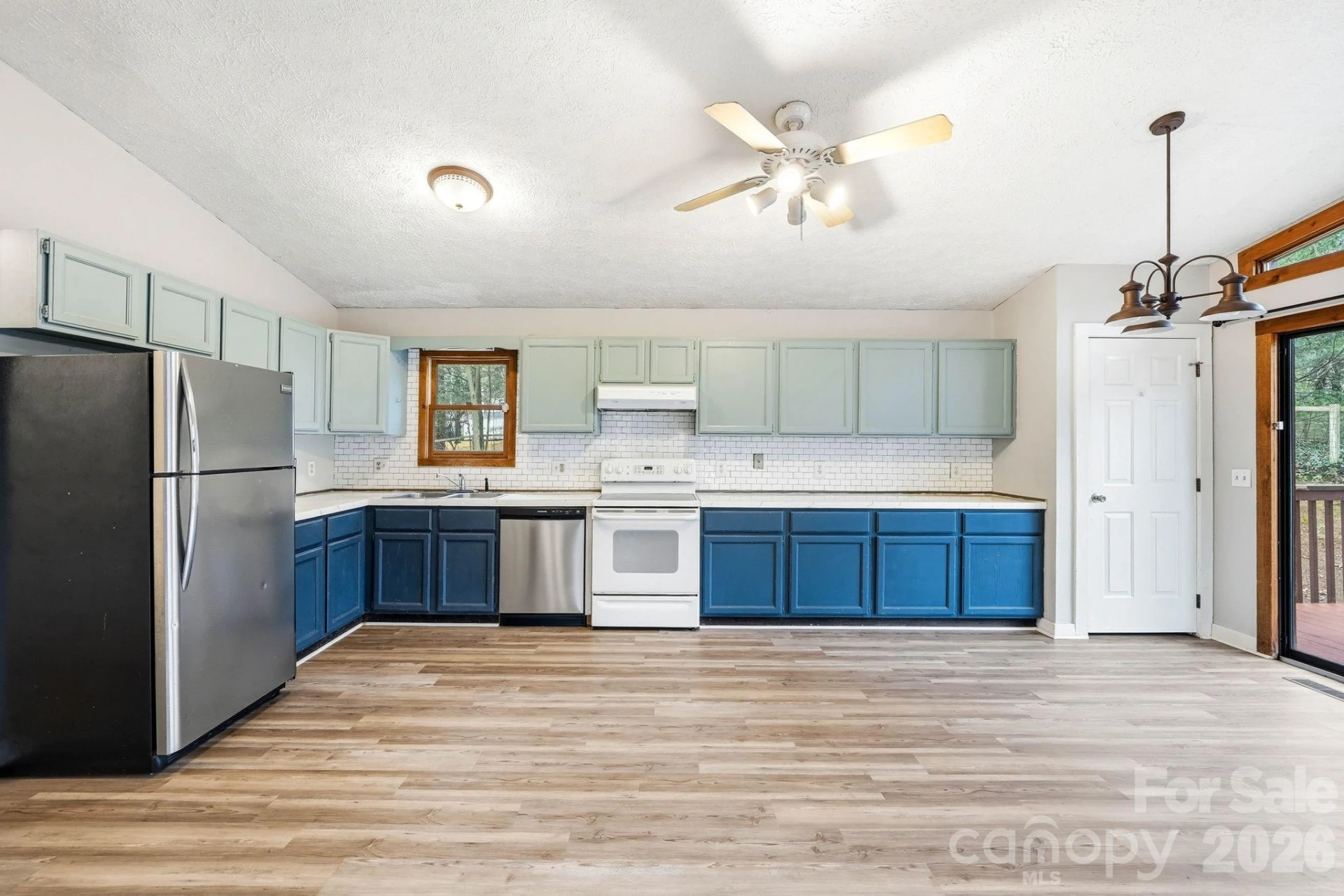 205 Mint Way - Photo 6
