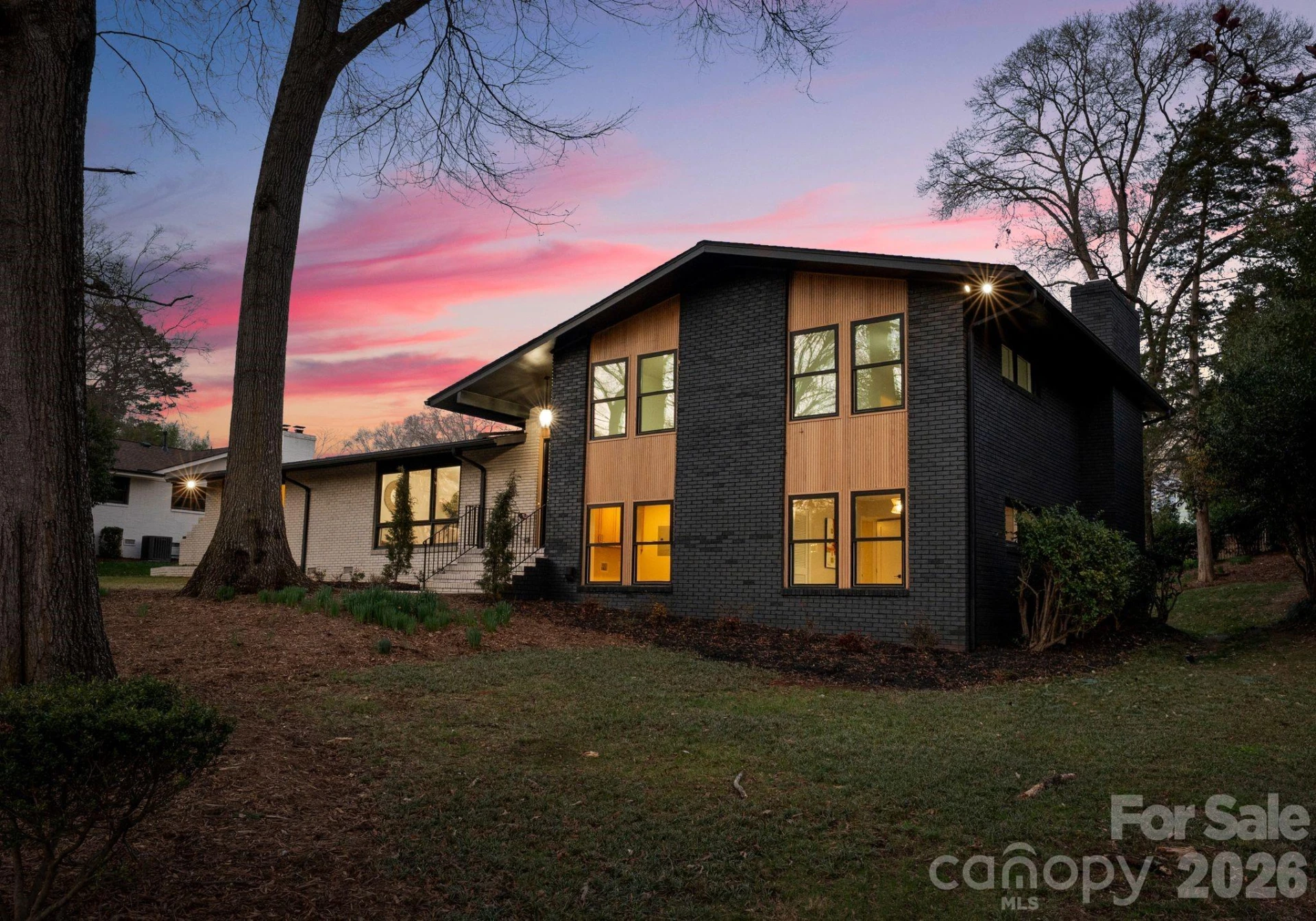 823 Wingrave Drive - Photo 4