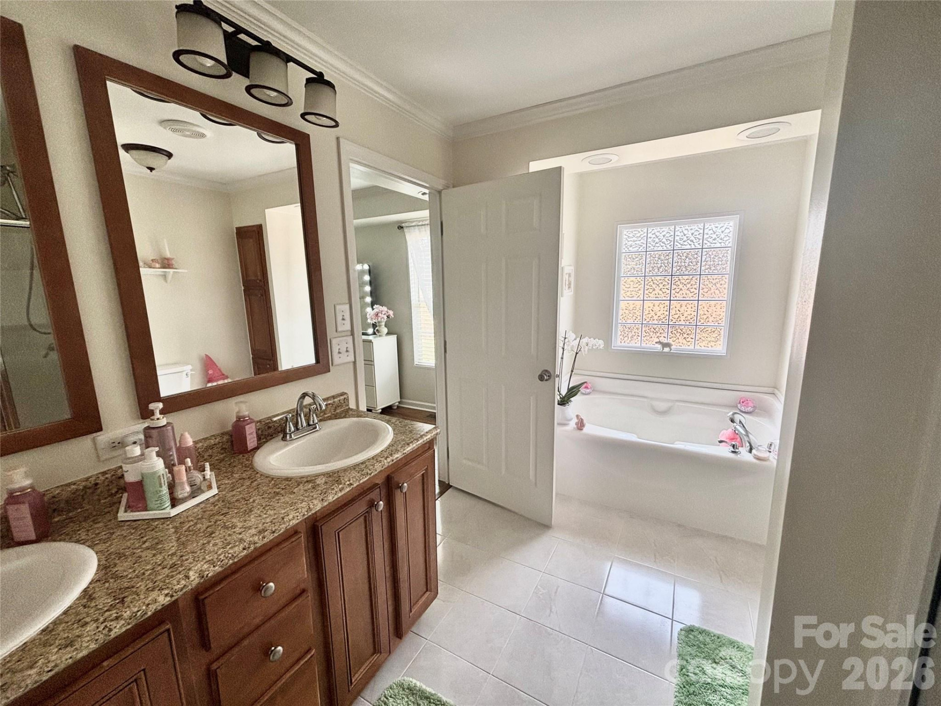 124 Hood Heights - Photo 14