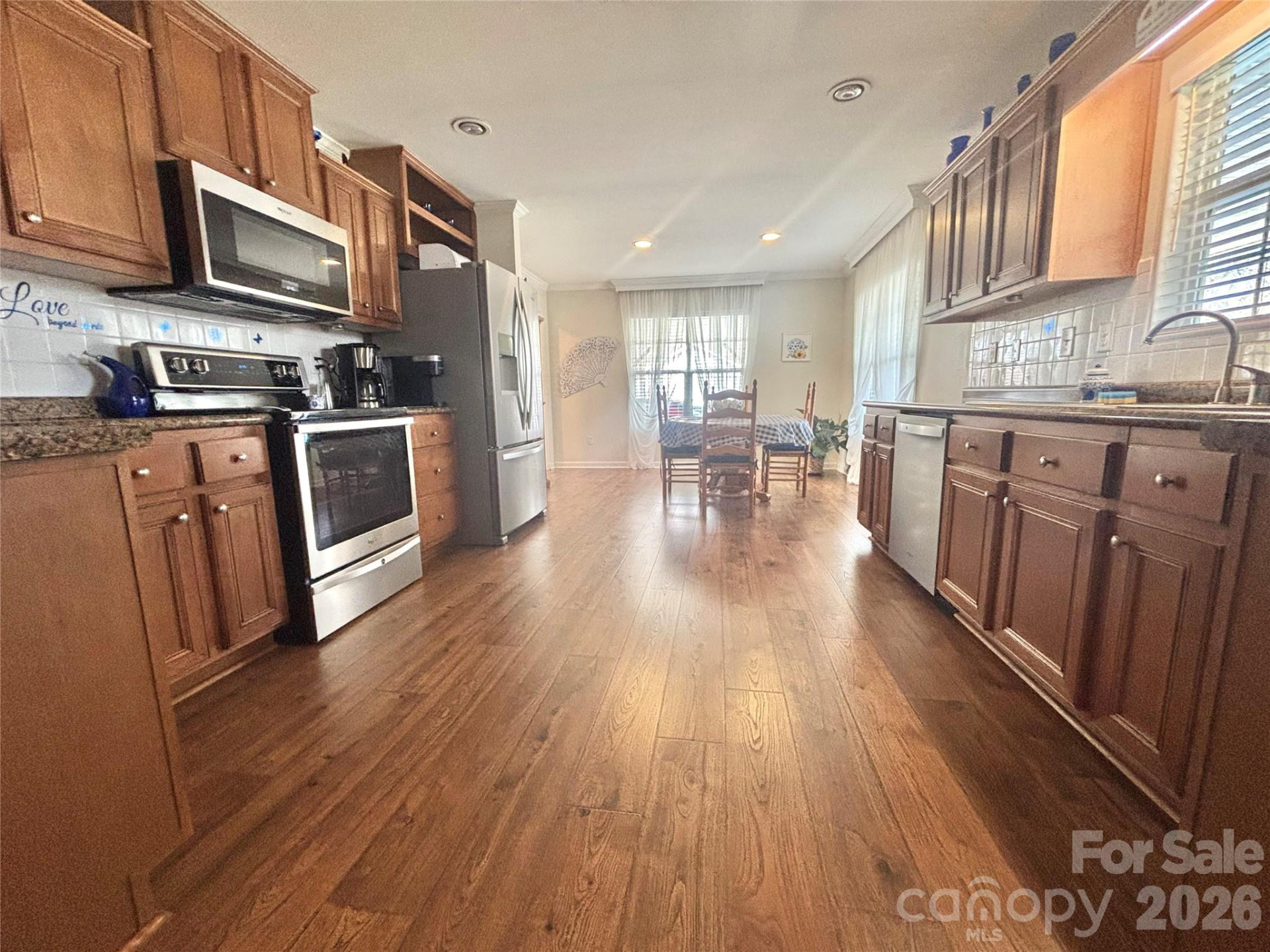 124 Hood Heights - Photo 3