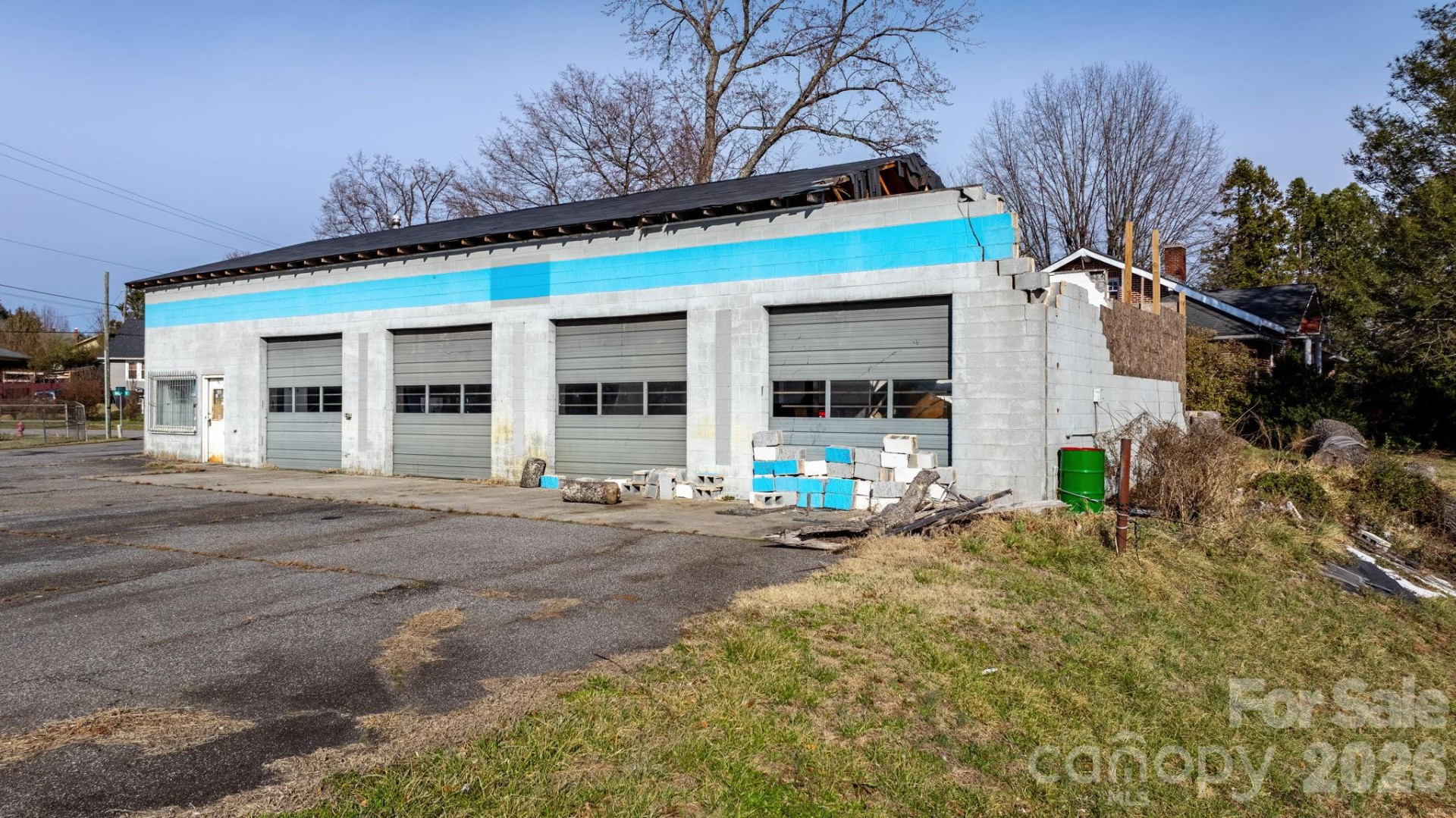 161 Laurel Street - Photo 2