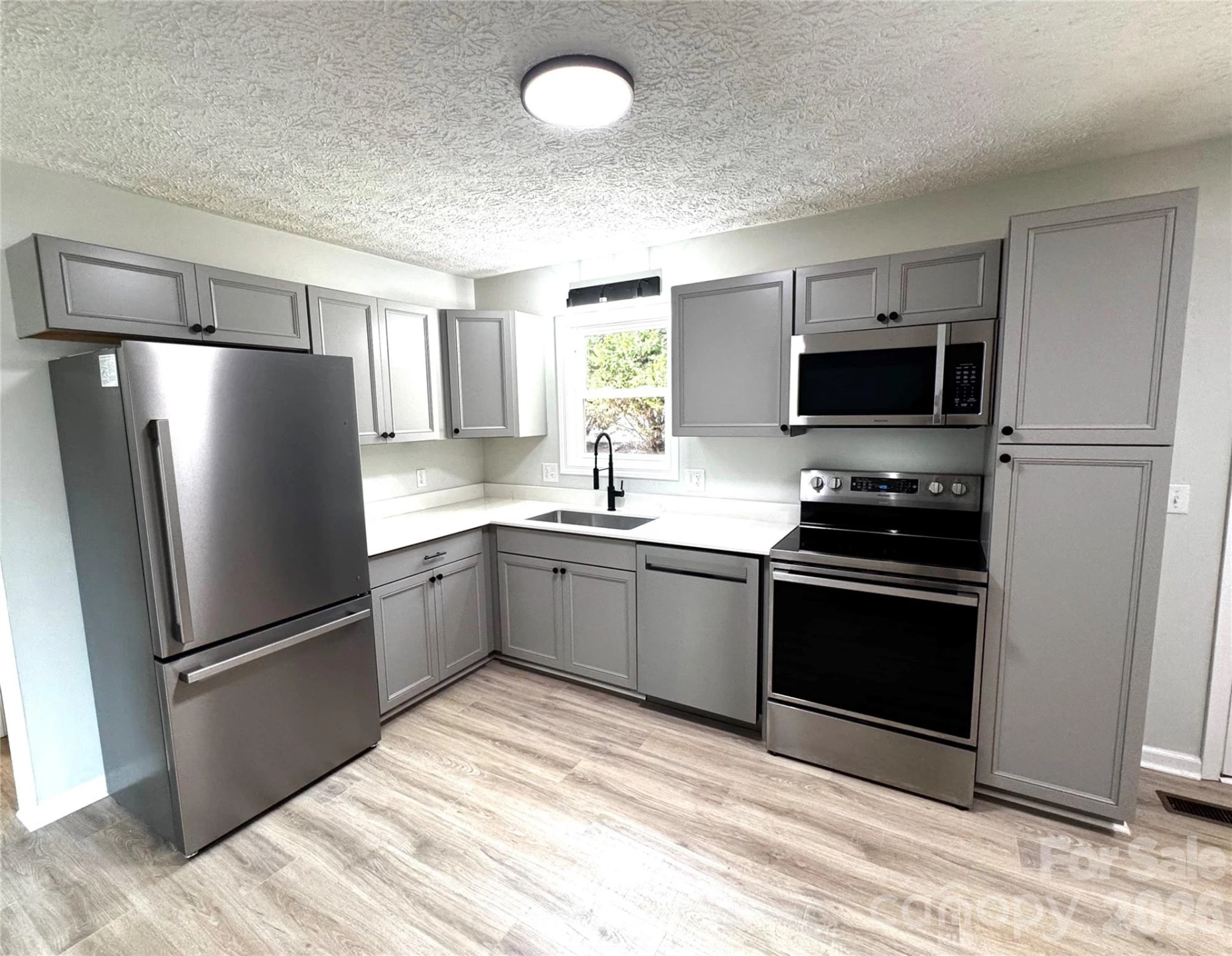 22 Sydney Lane - Photo 13