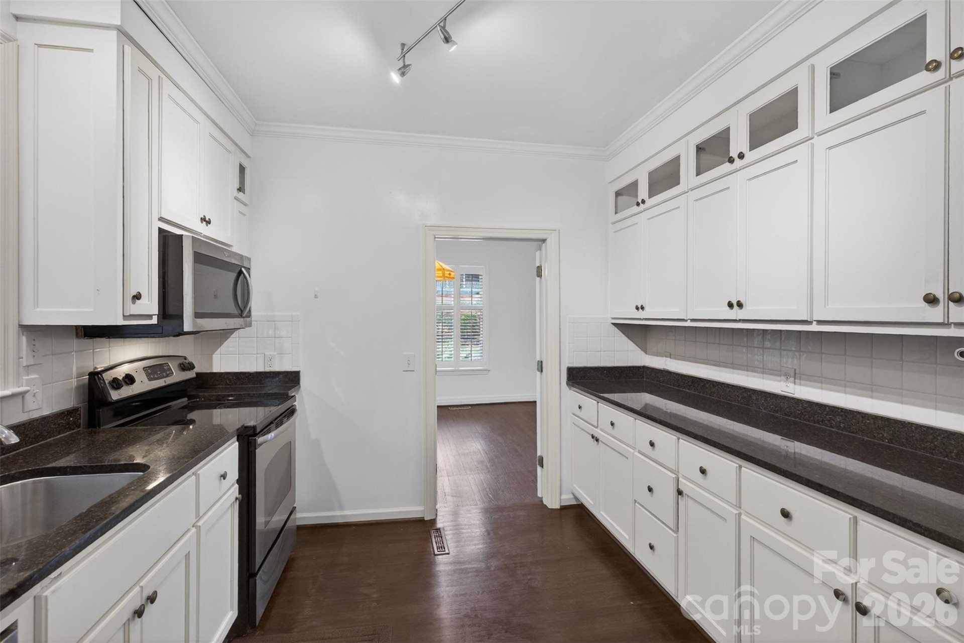 56 Whitney Avenue - Photo 7