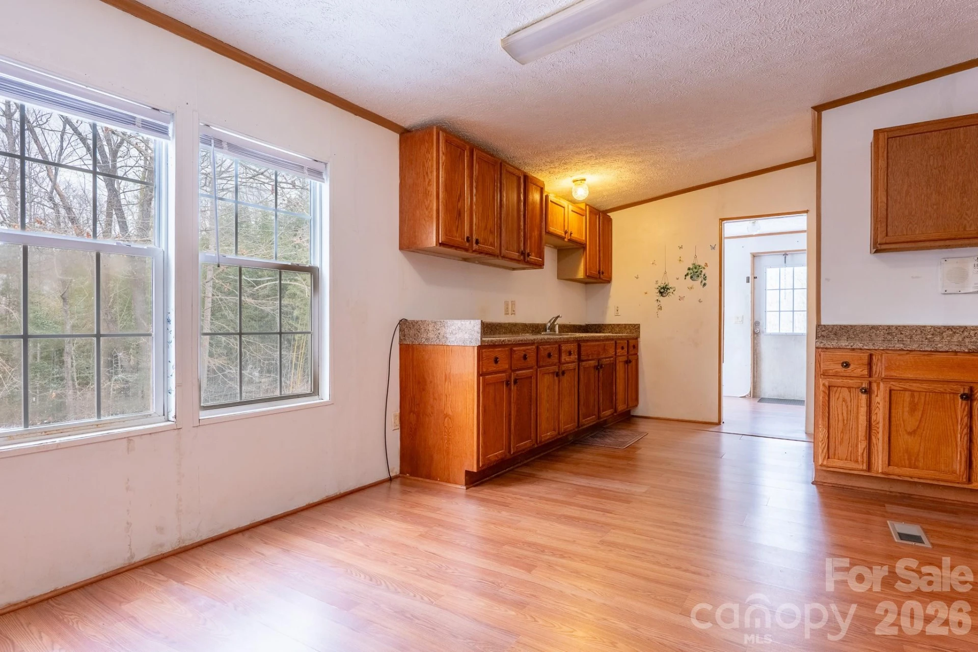 8636 County Line Road - Photo 7