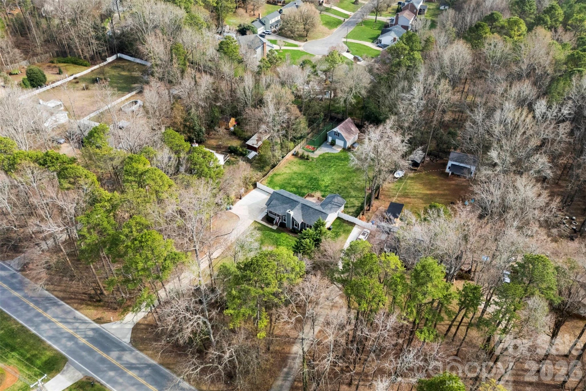 1211 Armstrong Ford Road - Photo 38
