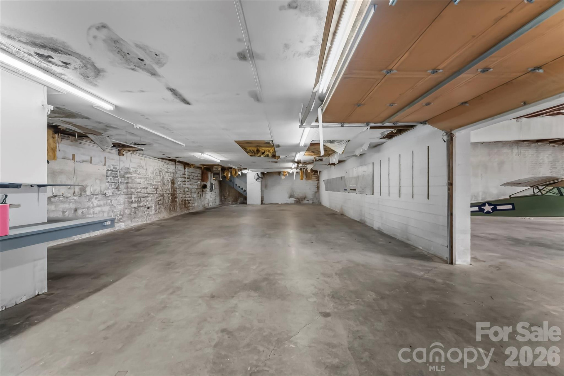 2590 Airport Road - Photo 42