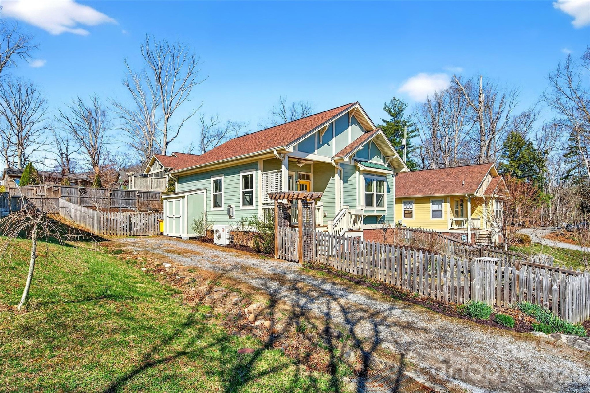 311 Lake Oak Drive - Photo 2