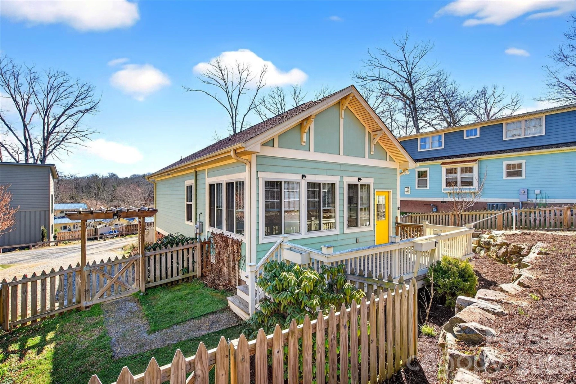 311 Lake Oak Drive - Photo 3