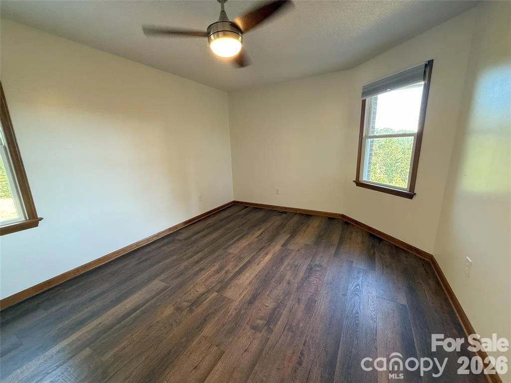 485 Mountain Lookout Drive - Photo 16