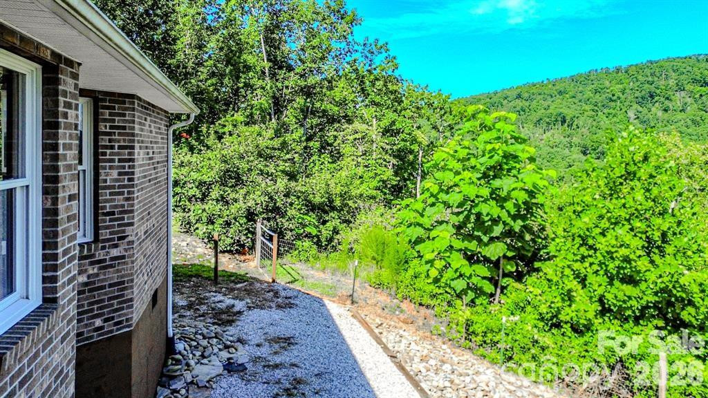 485 Mountain Lookout Drive - Photo 40