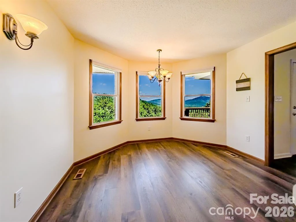 485 Mountain Lookout Drive - Photo 6