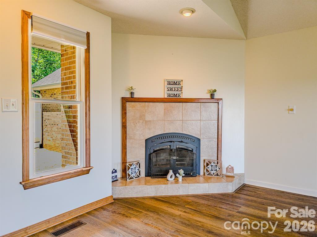 485 Mountain Lookout Drive - Photo 8